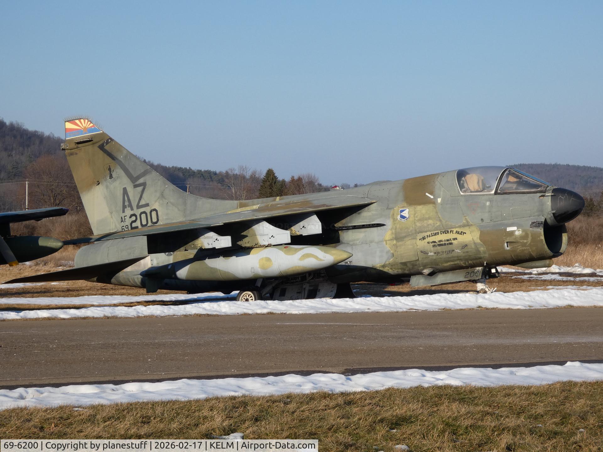 69-6200, 1969 LTV A-7D Corsair II C/N D-030, Wings of Eagles Discovery Center