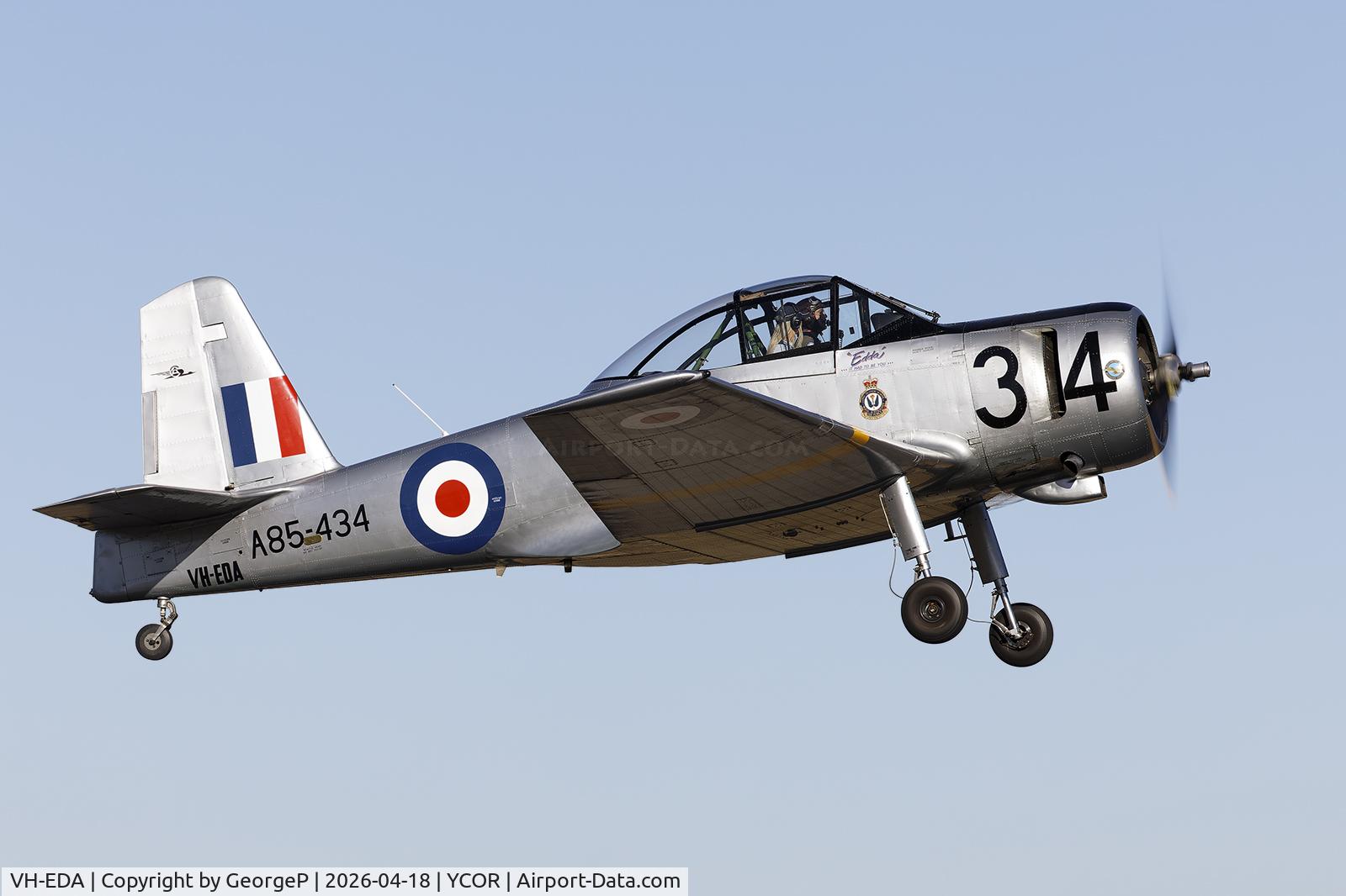 VH-EDA, 1956 Commonwealth CA-25 Winjeel C/N CA25-34, Antique Aeroplane Assn of Australia National Fly-in.