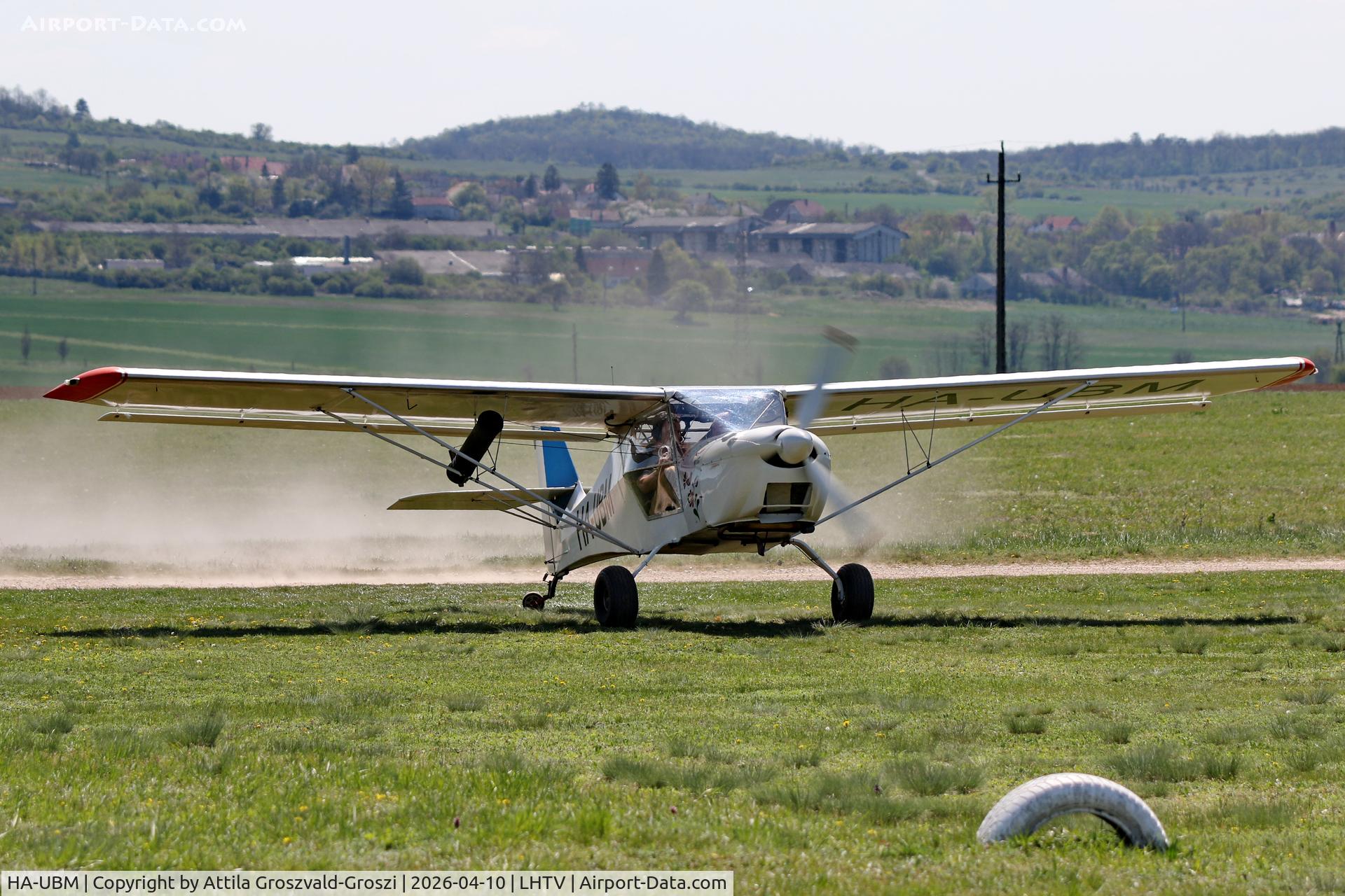 HA-UBM, 2004 Apollo Fox C/N 270904, LHTV - Tótvázsony-Kövesgyürpuszta Airport, Hungary