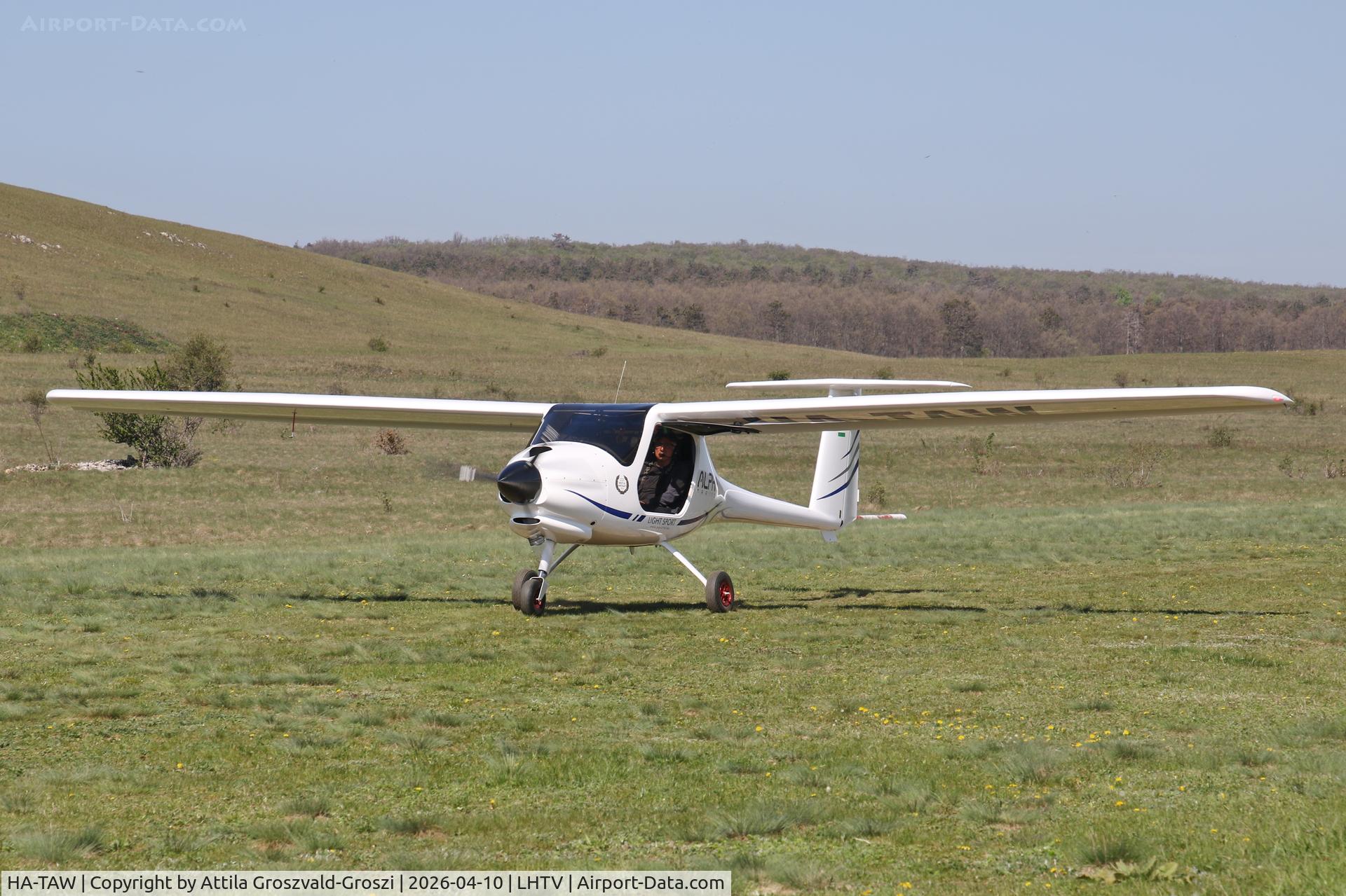 HA-TAW, 2015 Pipistrel Alpha Trainer C/N 697 AT 912, LHTV - Tótvázsony-Kövesgyürpuszta Airport, Hungary