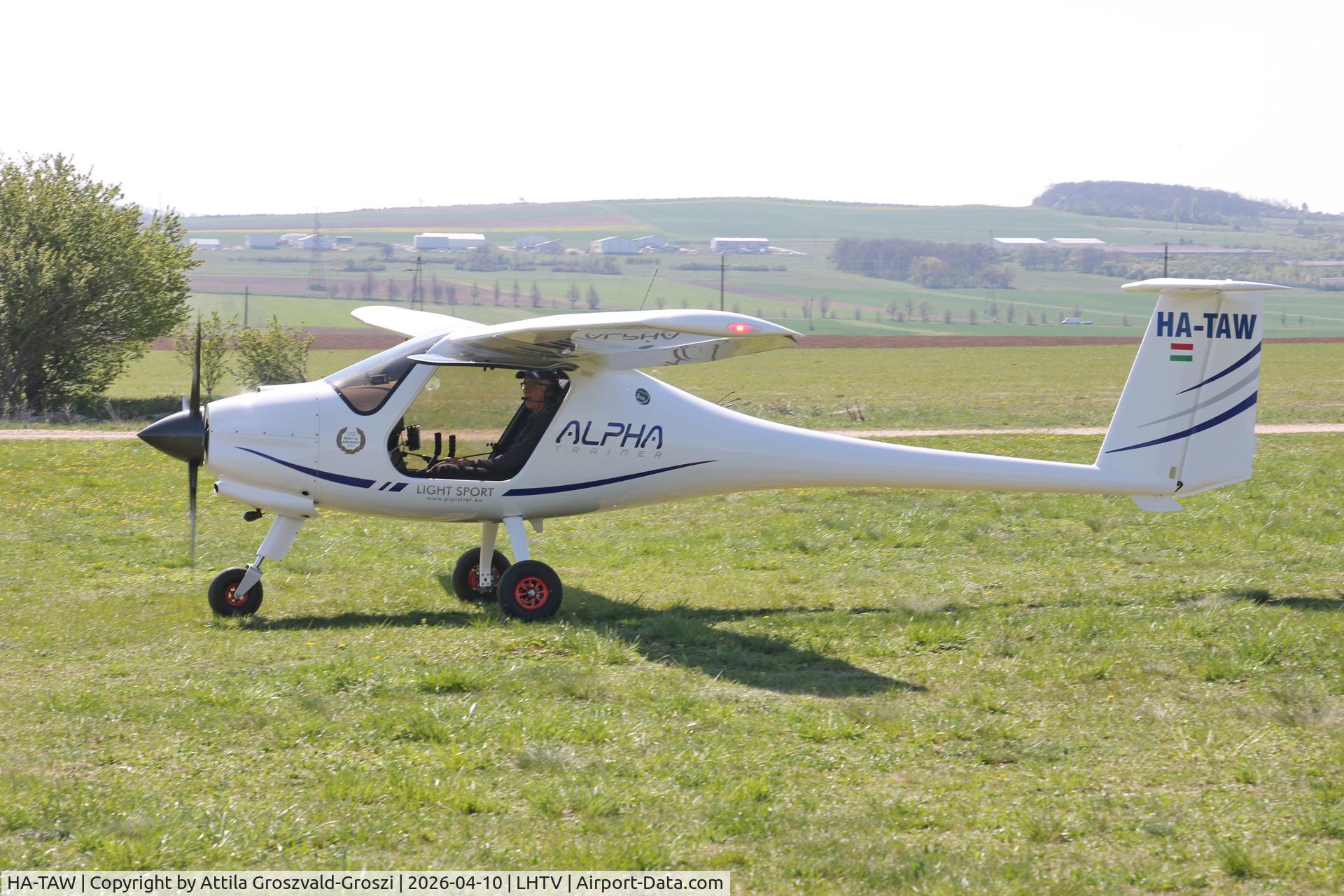 HA-TAW, 2015 Pipistrel Alpha Trainer C/N 697 AT 912, LHTV - Tótvázsony-Kövesgyürpuszta Airport, Hungary