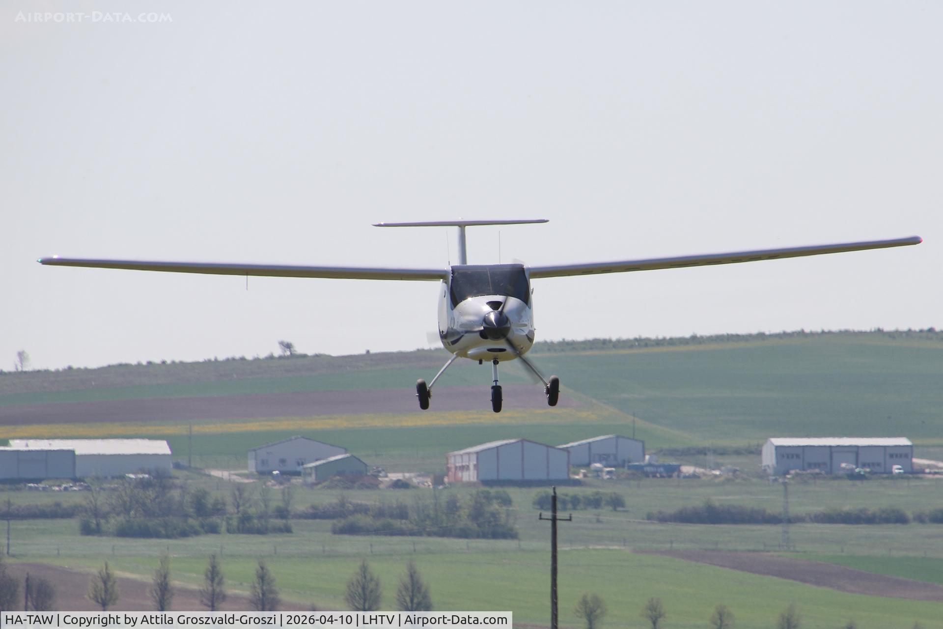 HA-TAW, 2015 Pipistrel Alpha Trainer C/N 697 AT 912, LHTV - Tótvázsony-Kövesgyürpuszta Airport, Hungary