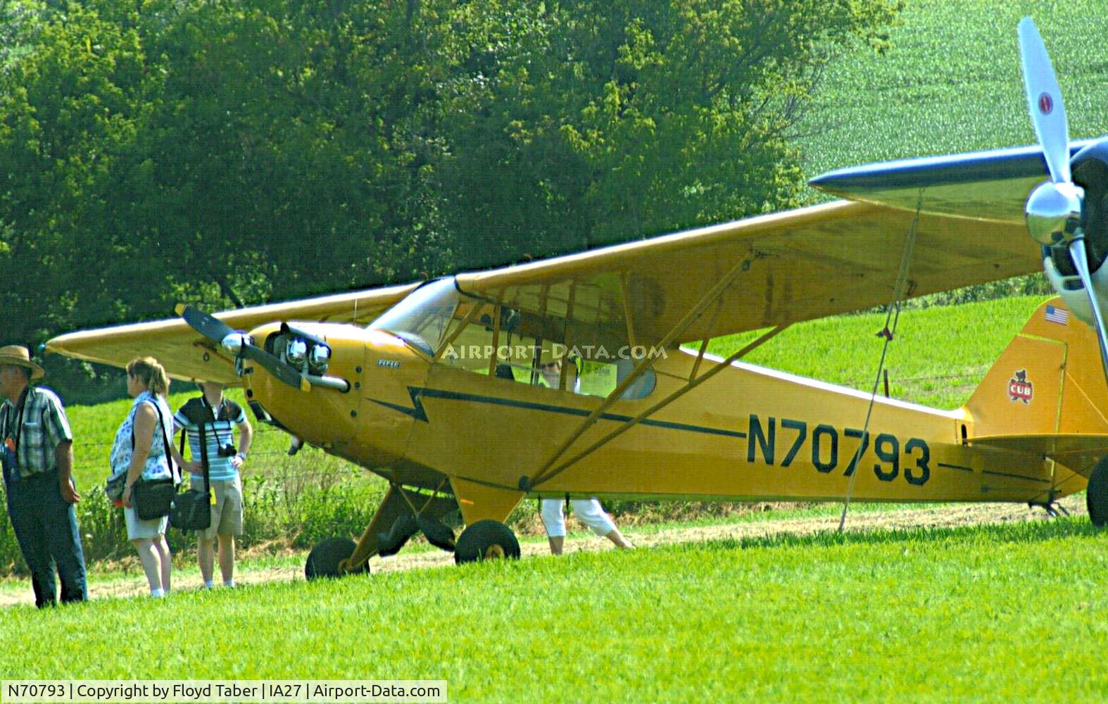 N70793, 1946 Piper J3F-65 C/N 17811, Blakesburg AAA-APM Fly In
