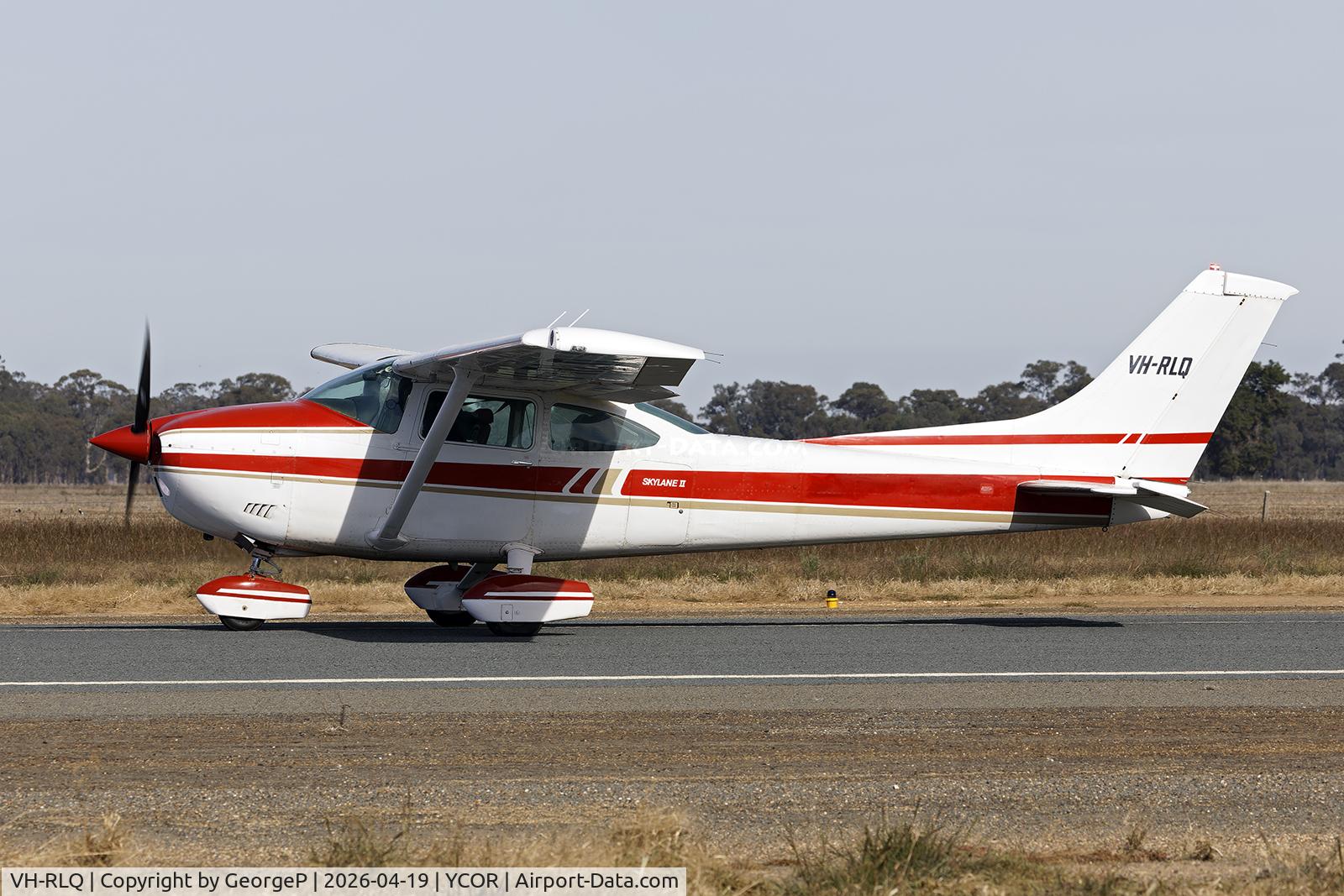 VH-RLQ, 1979 Cessna 182Q Skylane C/N 18266906, Antique Aeroplane Assn of Australia National Fly-in.