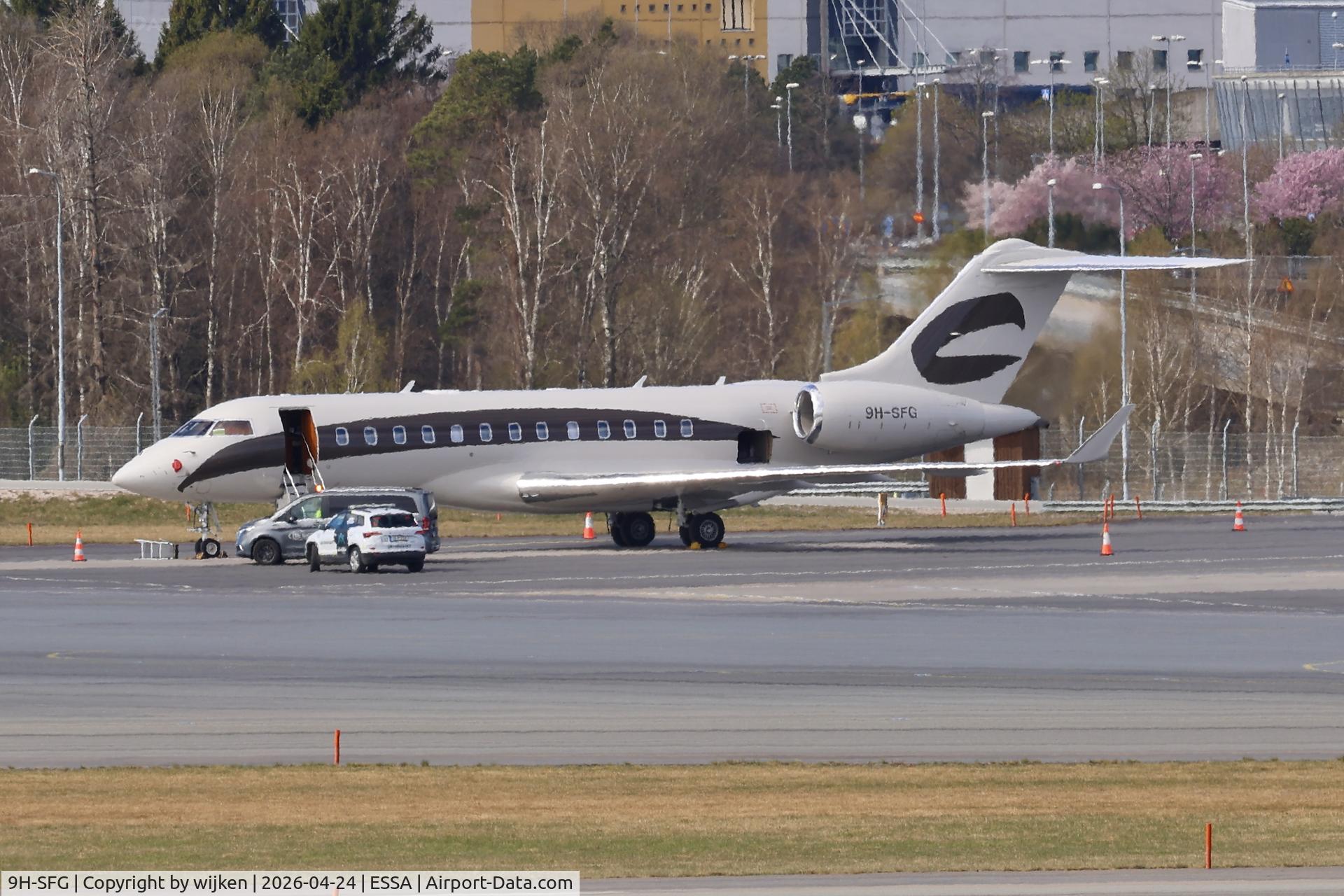 9H-SFG, 2013 Bombardier Global 6000 (BD-700-1A10) C/N 9609, Ramp M