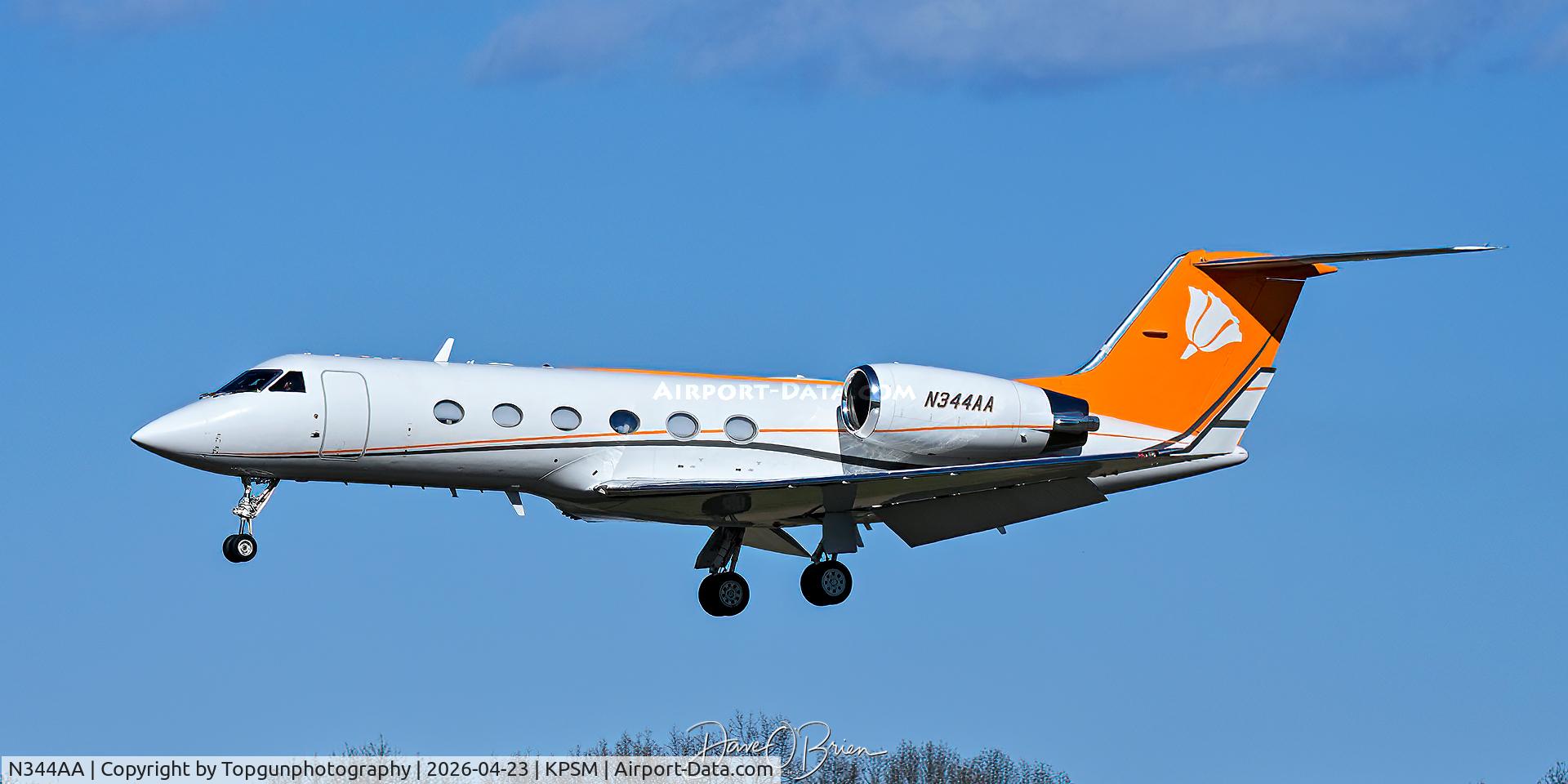 N344AA, 1992 Gulfstream Aerospace G-IV C/N 1207, Sharp new paint scheme