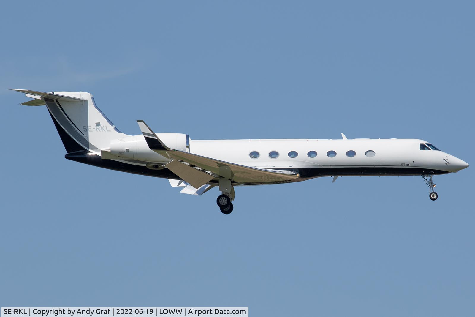 SE-RKL, 2009 Gulfstream Aerospace GV-SP (G550) C/N 5260, Untitled Gulfstream 5