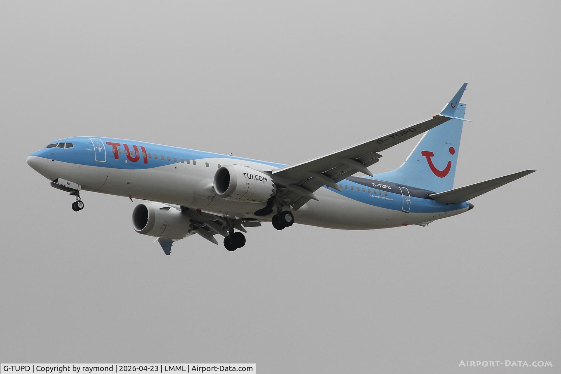 G-TUPD, Boeing 737 MAX 8 C/N 44667, Boeing 737-8 MAX reg G-TUPD of TuiFly on approach for RW13.