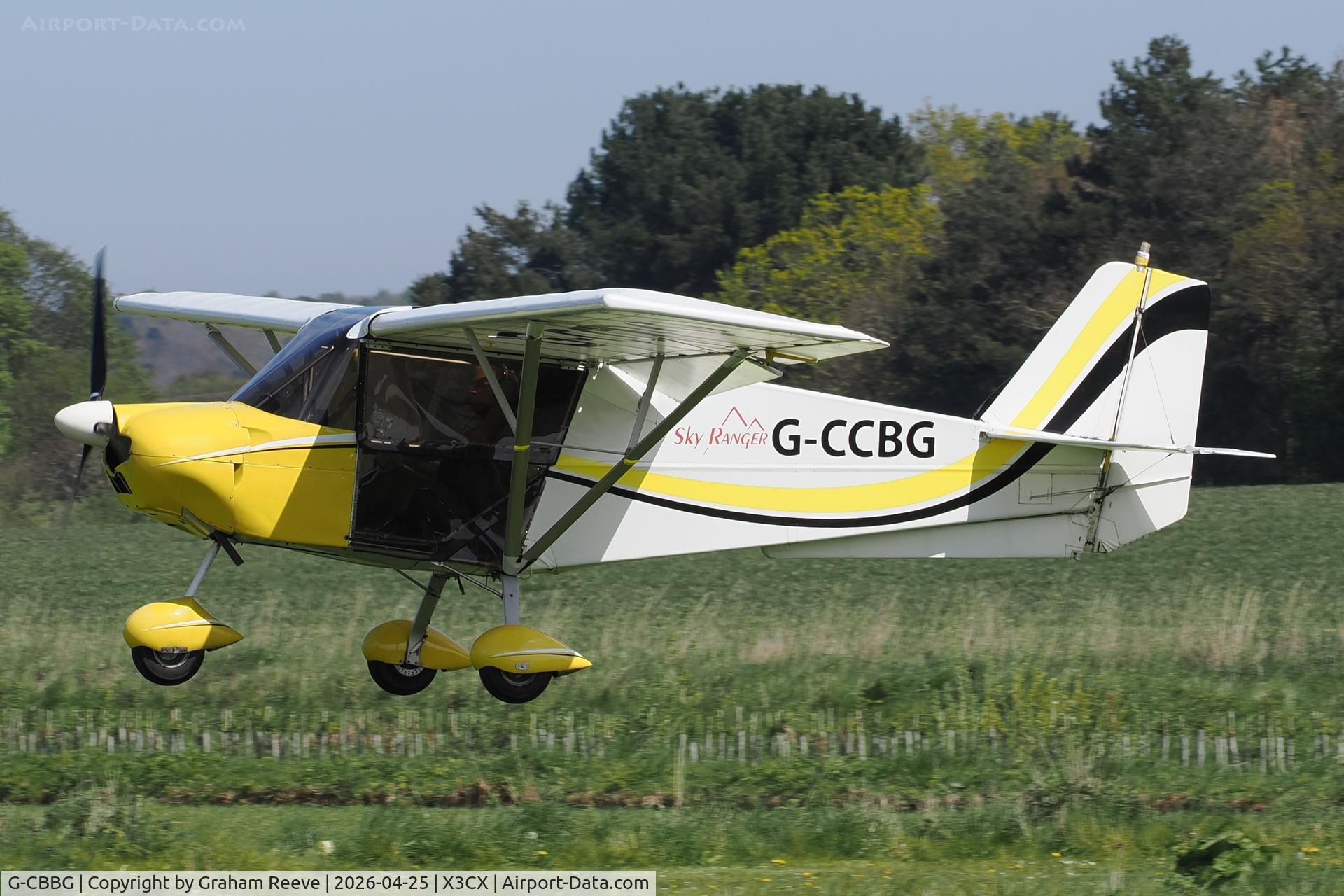 G-CBBG, 2002 Mainair Blade C/N 1291-0601-7-W1086, Landing at Northrepps.