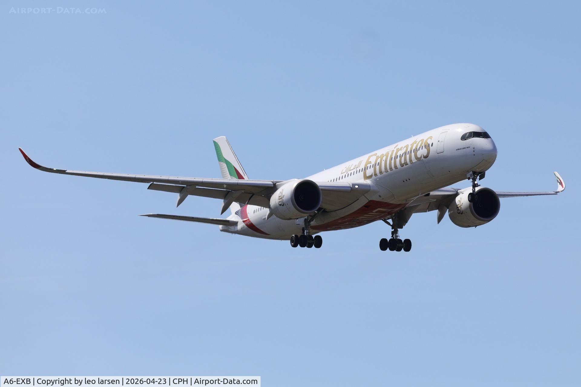 A6-EXB, 2024 Airbus A350-941, c/n 690, Copenhagen 23.4.2026