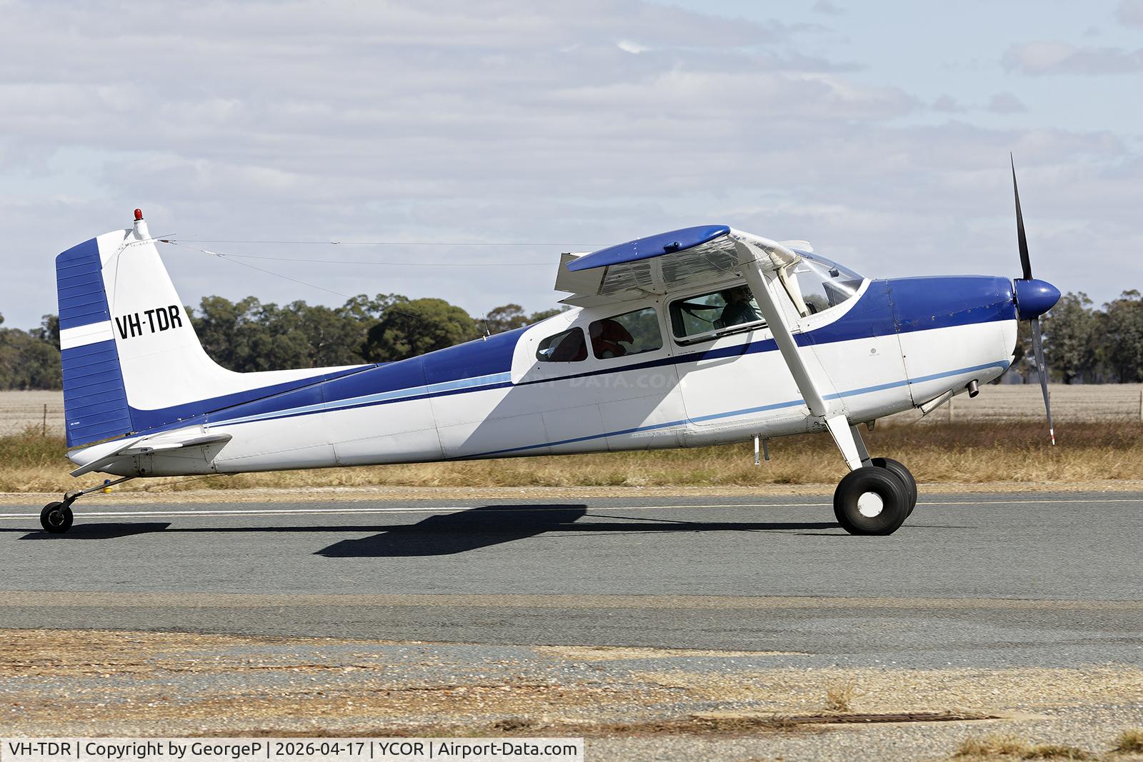 VH-TDR, 1965 Cessna 180H Skywagon C/N 18051592, Antique Aeroplane Assn of Australia National Fly-in.
