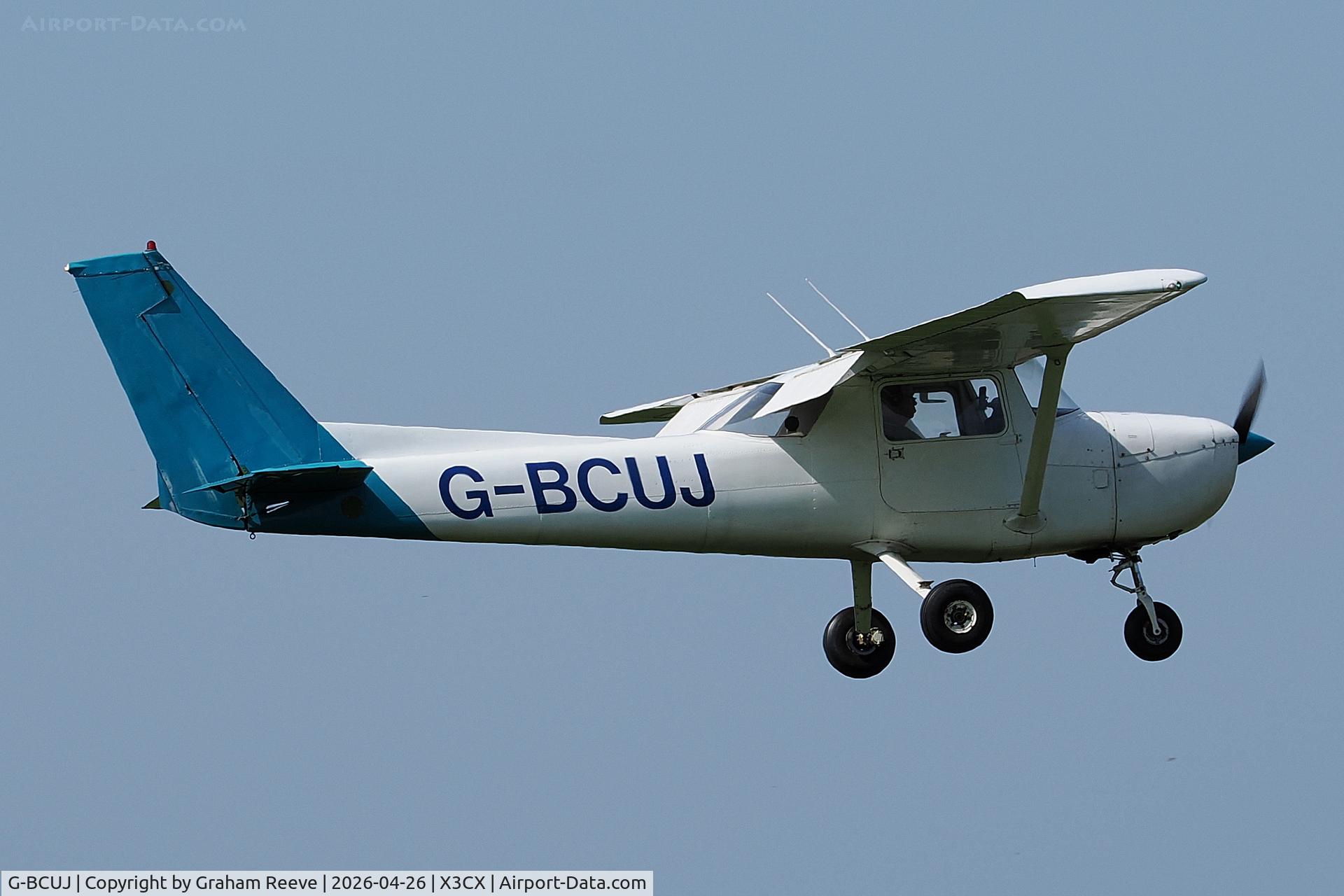 G-BCUJ, 1975 Reims Cessna F150M C/N 1176, Landing at Northrepps.