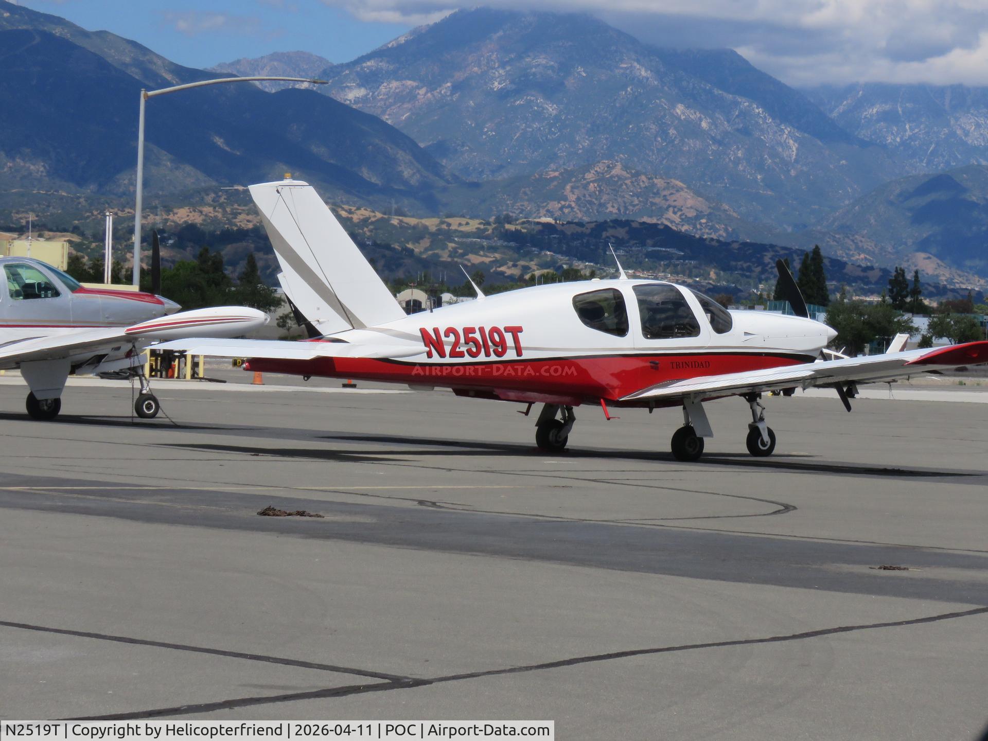 N2519T, 1989 Socata TB-20 TRINIDAD C/N 949, Parked in transit parking