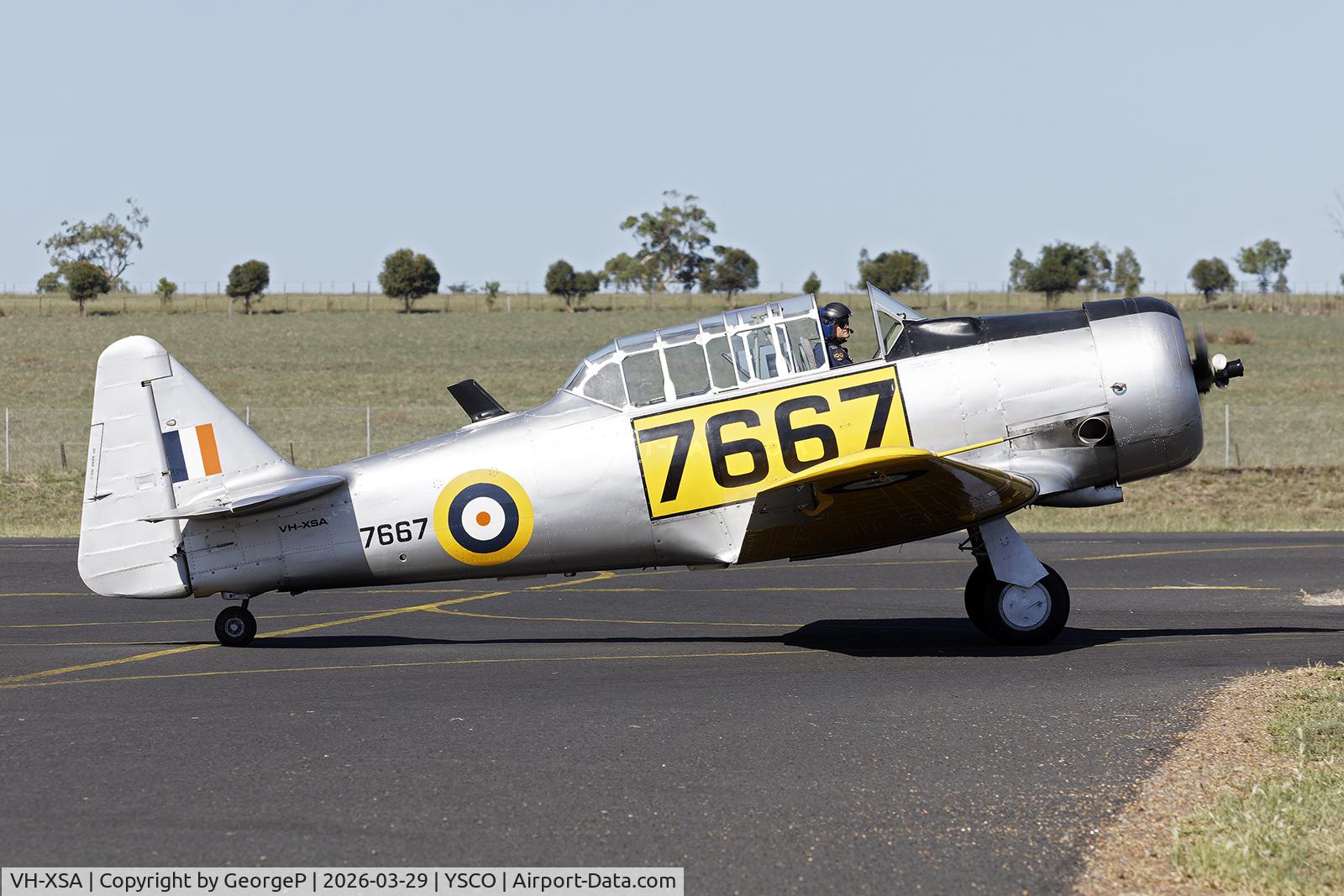 VH-XSA, 1944 North American SNJ-4 Texan, c/n 88-09857, Warbirds Over Scone 2026.