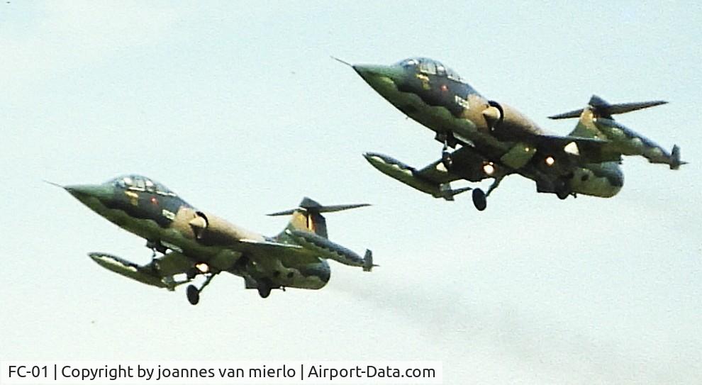 FC-01, 1964 Lockheed TF-104G Starfighter C/N 583D-5786, ex-slide