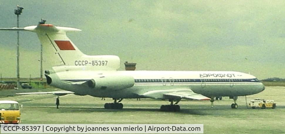 CCCP-85397, Tupolev Tu-154B2 C/N 80A397, ex-slide