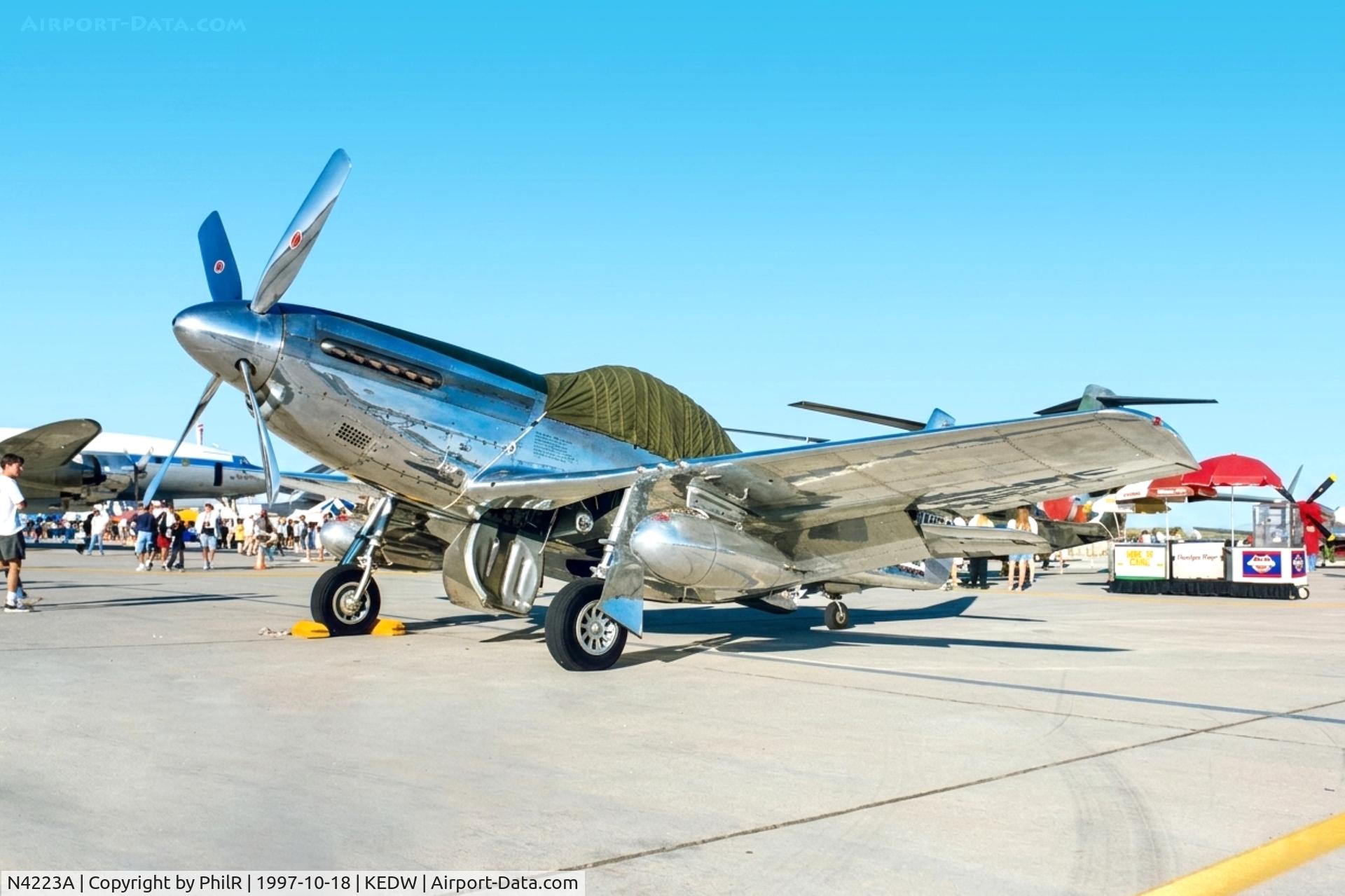 N4223A, North American P-51D Mustang C/N 44-84864, 44-84864 (N4223A) 1945 NA P-51D Mustang USAAF Edwards AFB 
