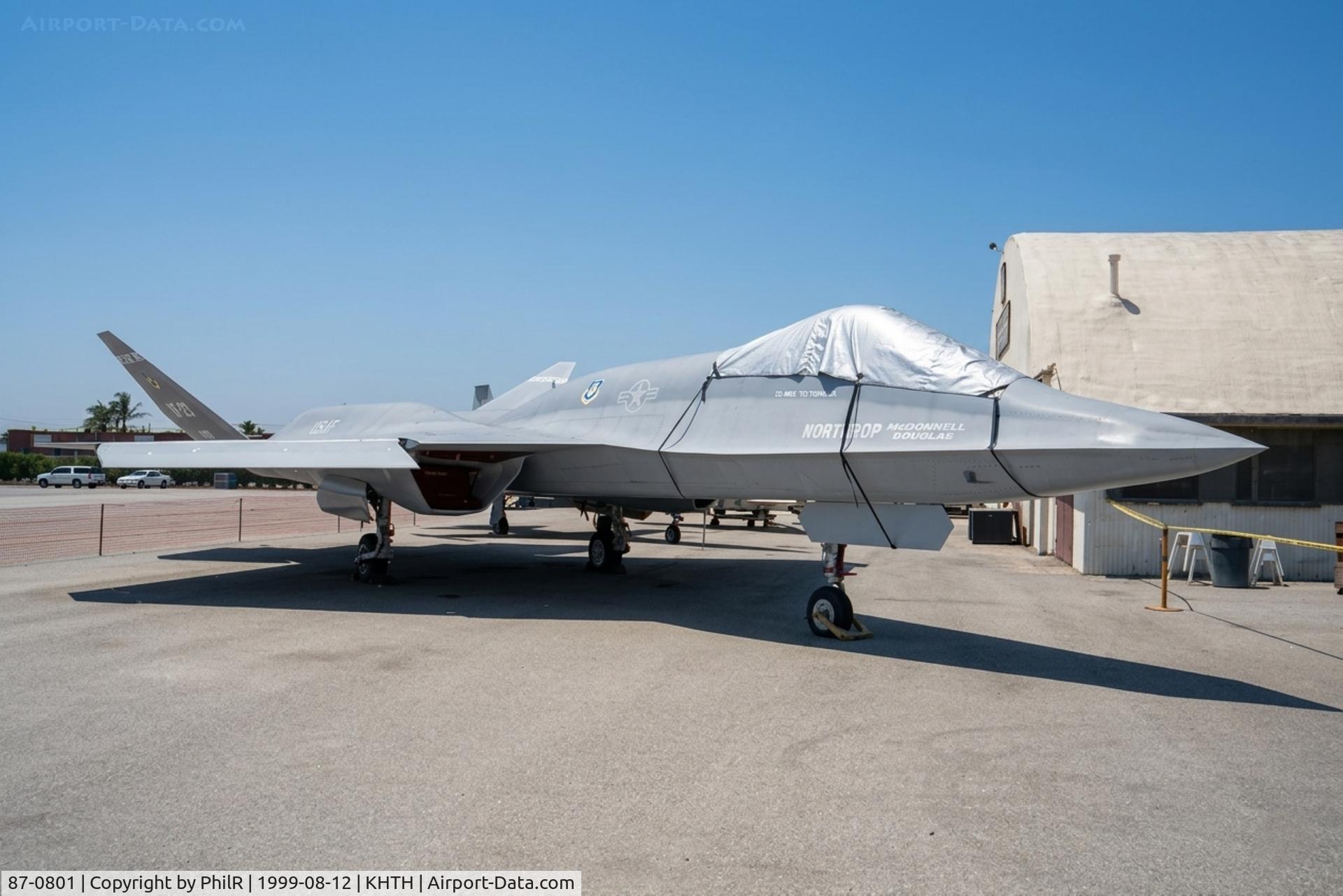87-0801, 1990 Northrop YF-23A C/N (YF) 1002, 87-0801 (N232YF) 1989 Northrop-McD YF-23A Black Widow ll USAF Western Museum of Flight Hawthorne Ca 
