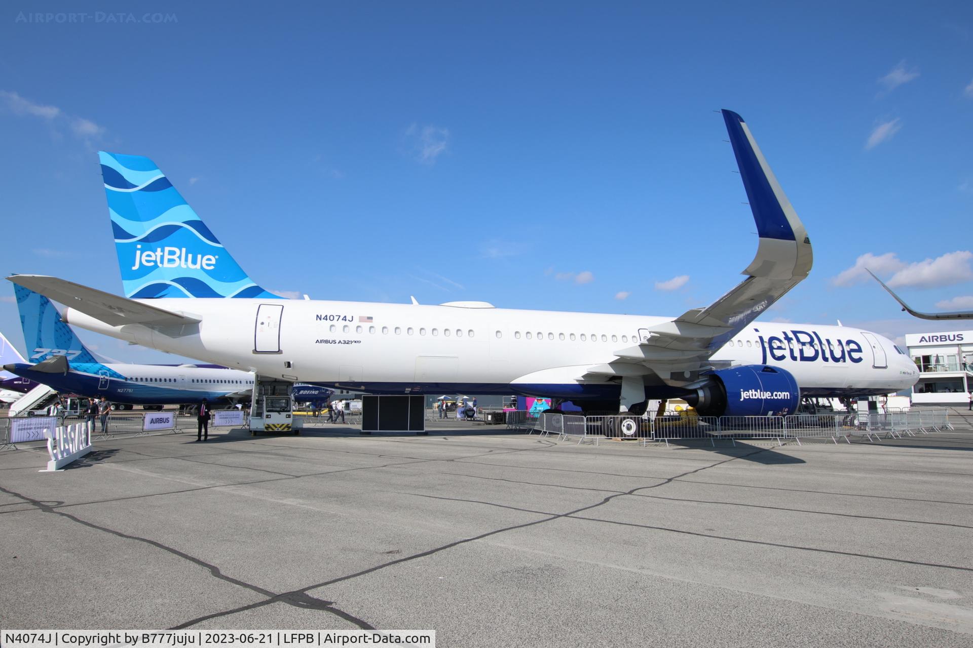 N4074J, Airbus A321-271NX, c/n 11354, at SIAE 2023