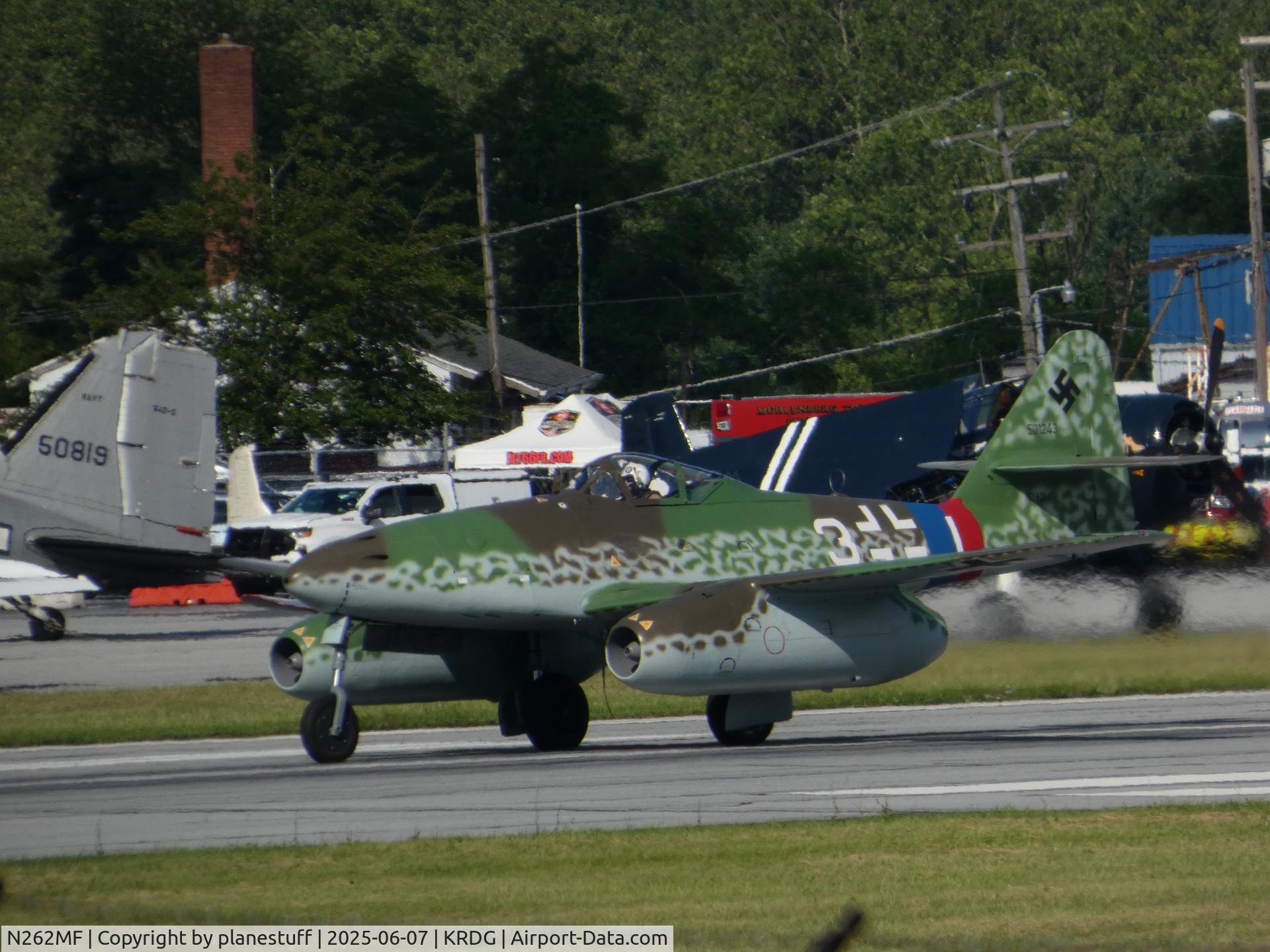 N262MF, Messerschmitt Me-262A/B-1C Schwalbe Replica C/N 501243, 2025 WWII Weekend