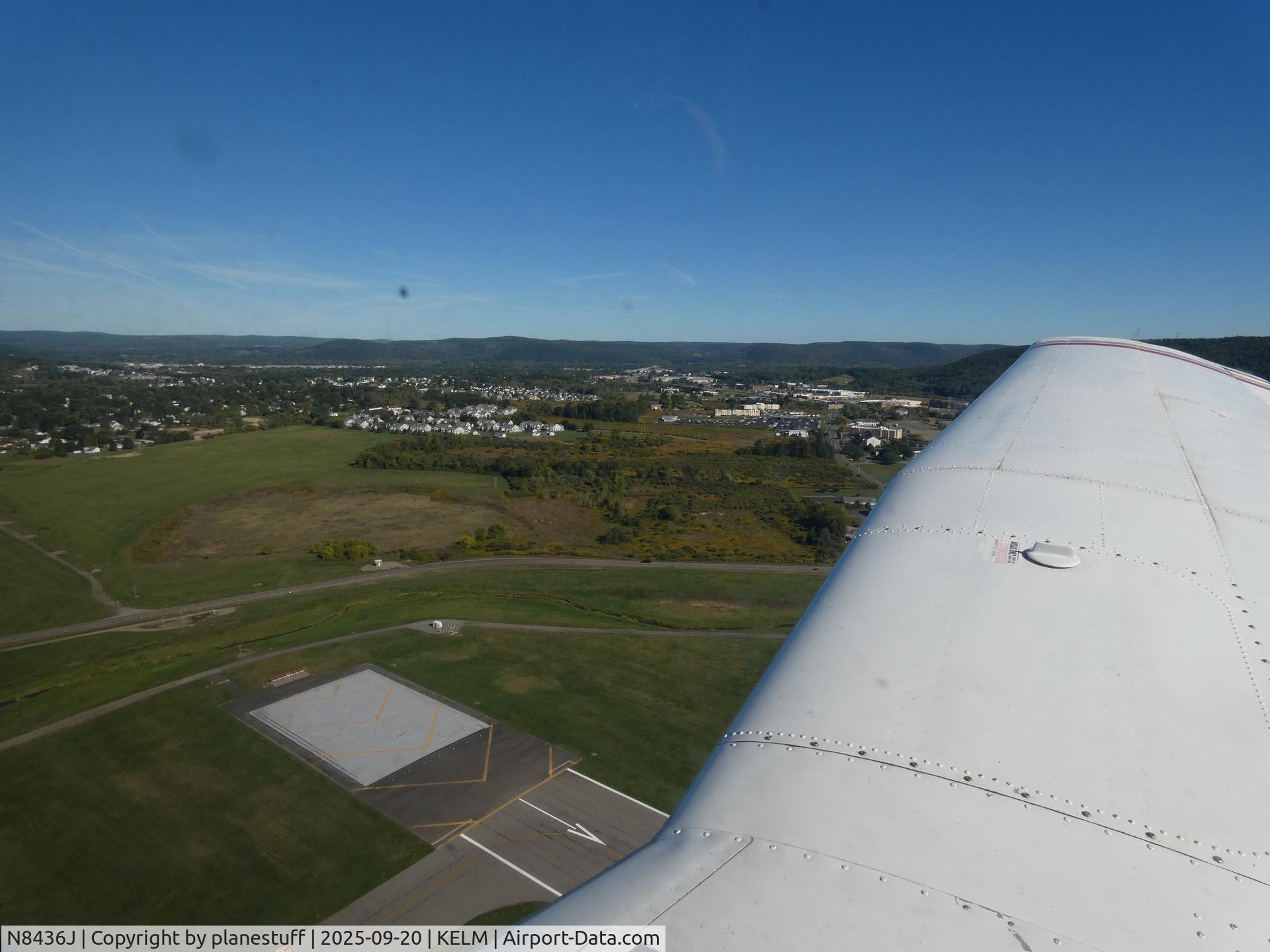 N8436J, 1981 Piper PA-28-161 C/N 28-8116320, Departing ELM RWY 06