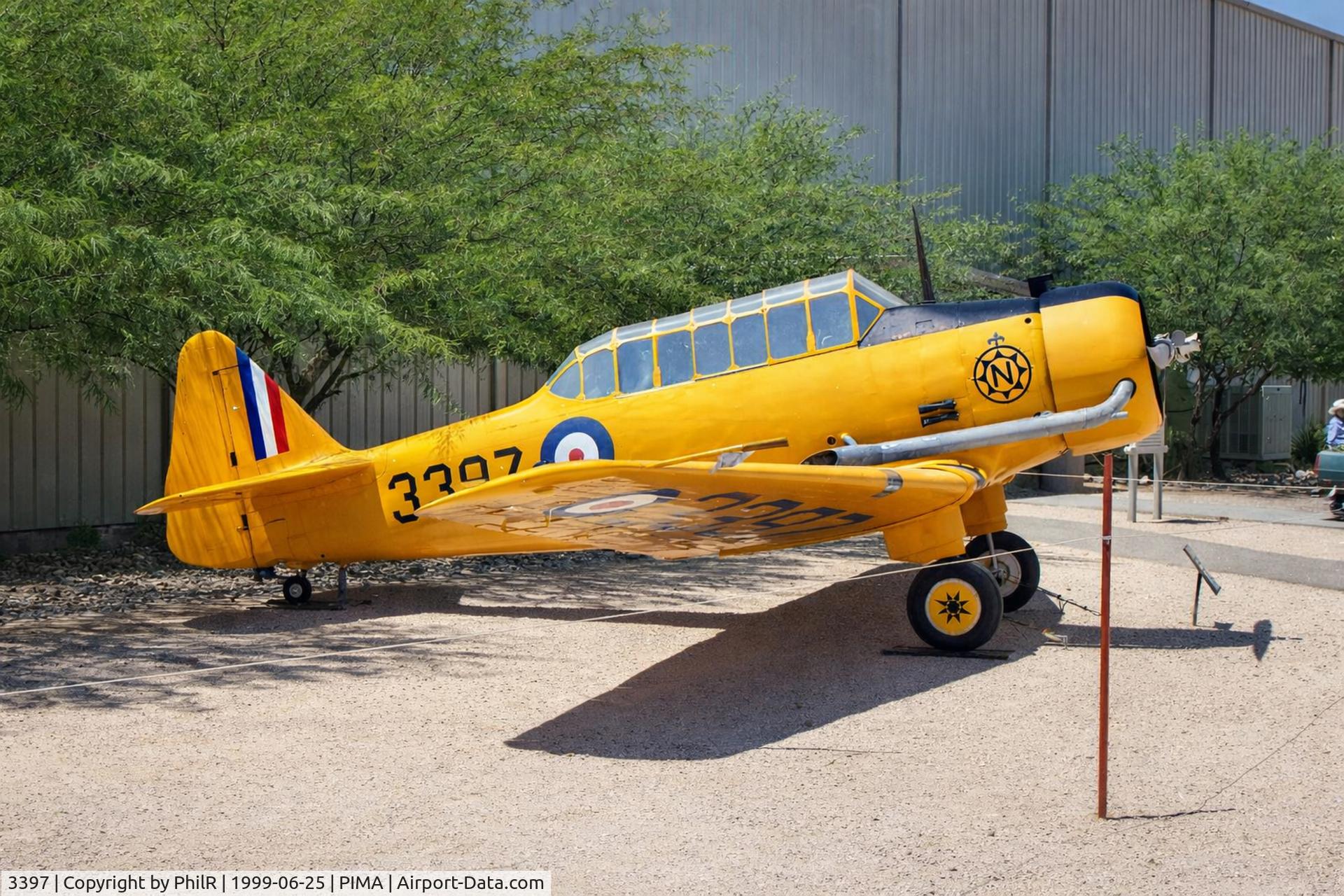 C-GCWC, 1944 Fairchild M-62A-3 Cornell II C/N FC195, 3397 1940 NA BT-14 Yale RCAF Pima 