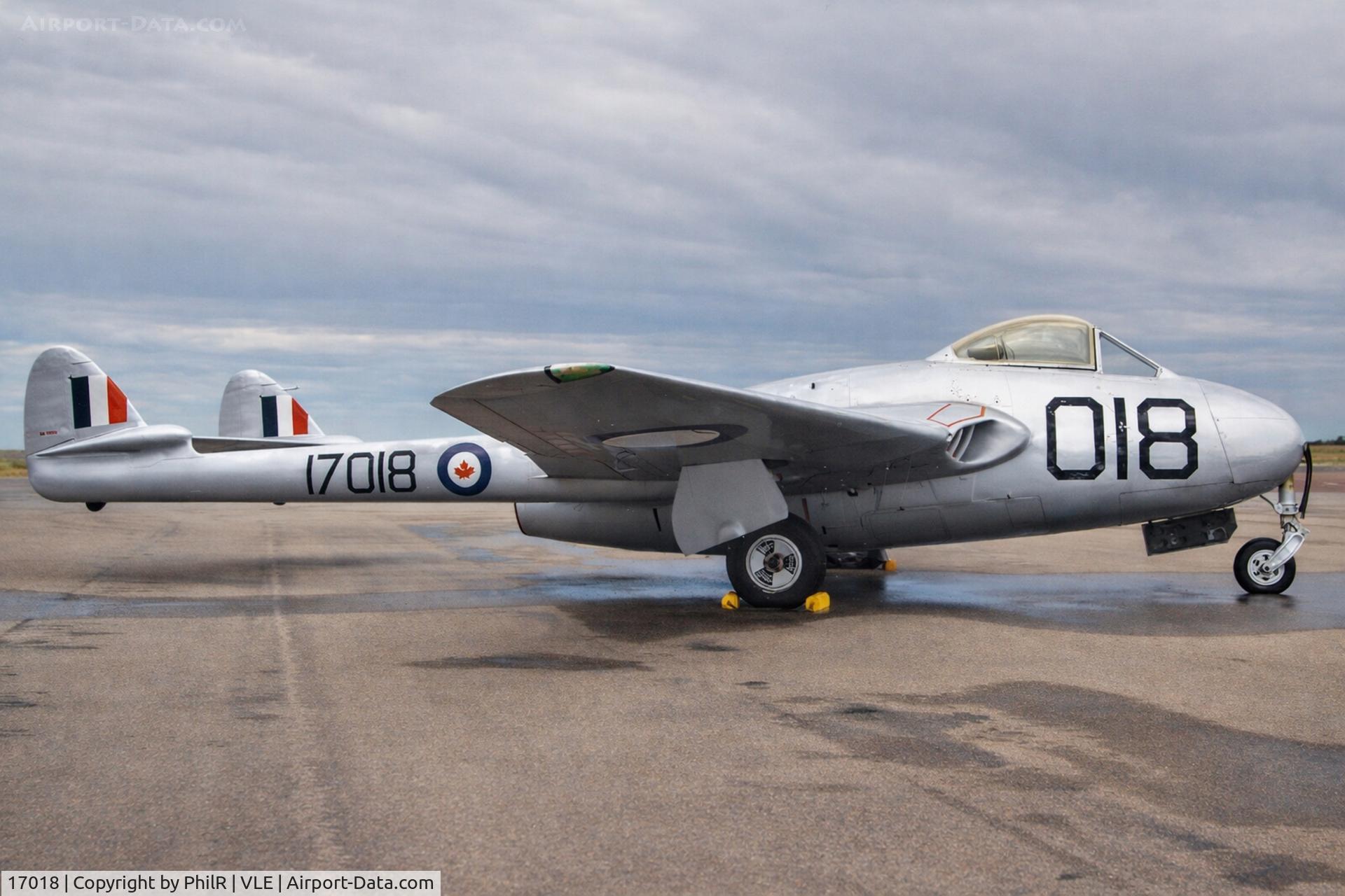 17018, De Havilland DH-100 Vampire F.3 C/N EEP42310, 17018 (VP691 N6881D) 1948 DH100 Vampire F3 RCAF Valle 23.08.00.jpg