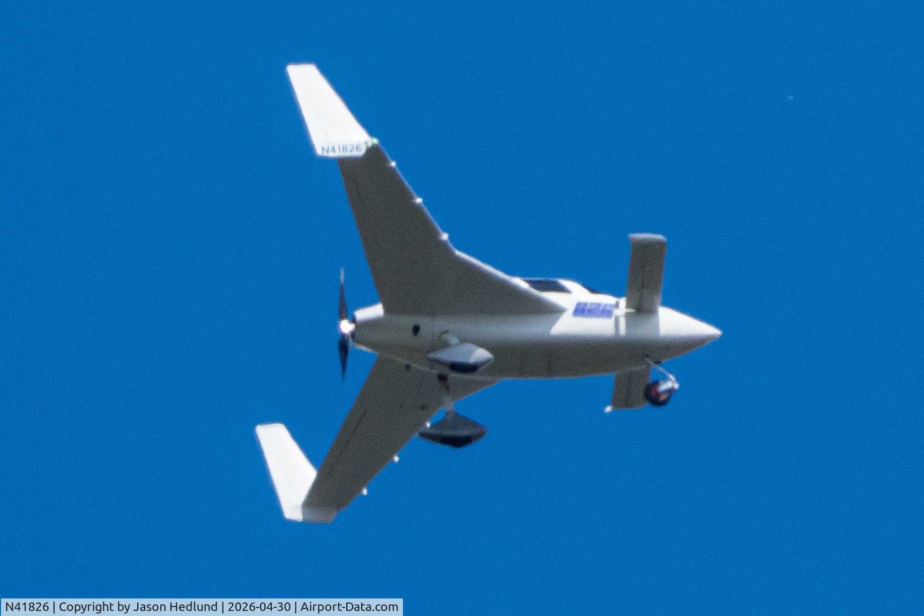 N41826, Rans S-12 Airaile C/N 1292348, Flying over Lake Elmo, Minnesota.