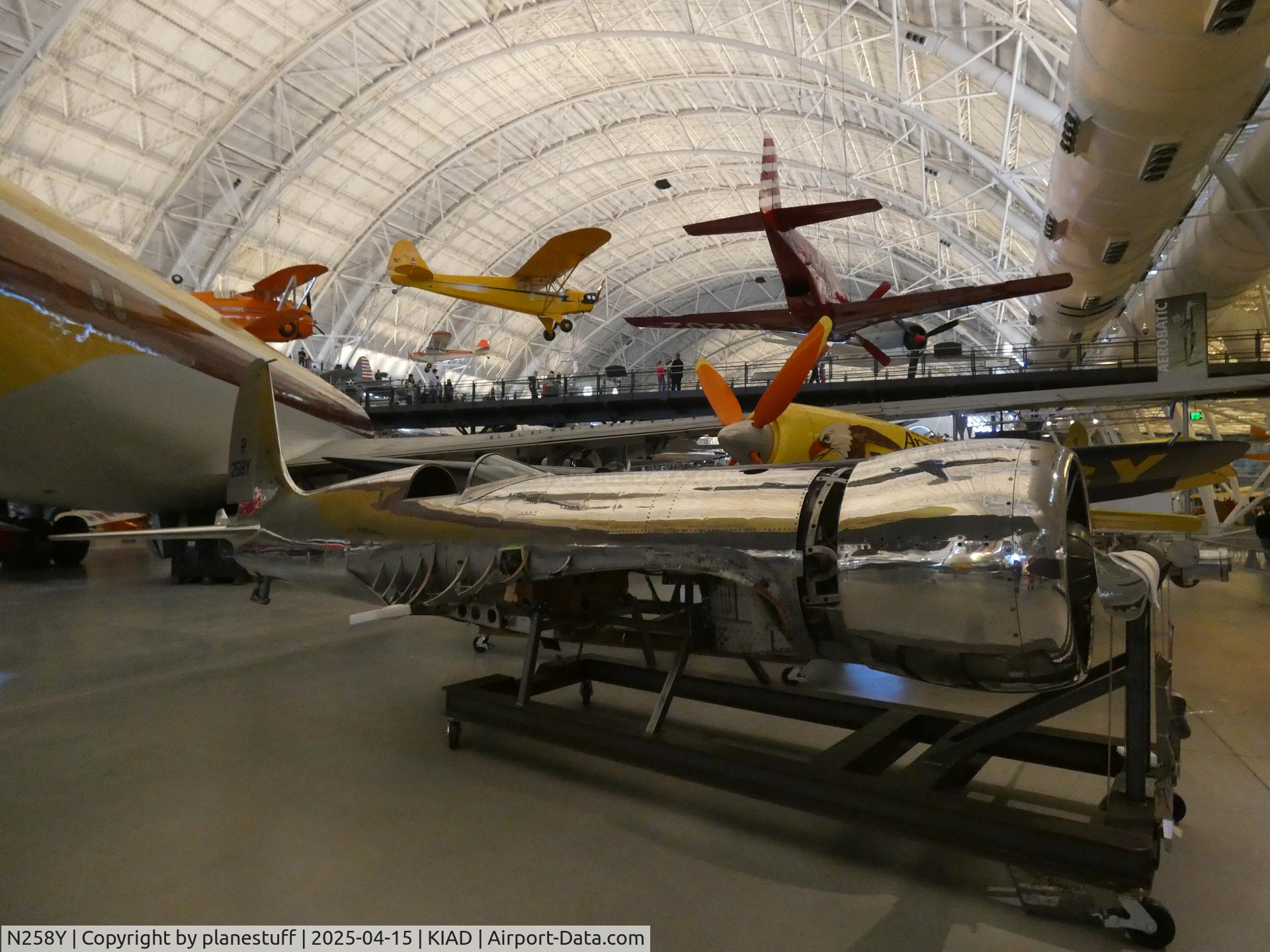 N258Y, 1935 Hughes H-1 C/N 1, Udvar-Hazy Center