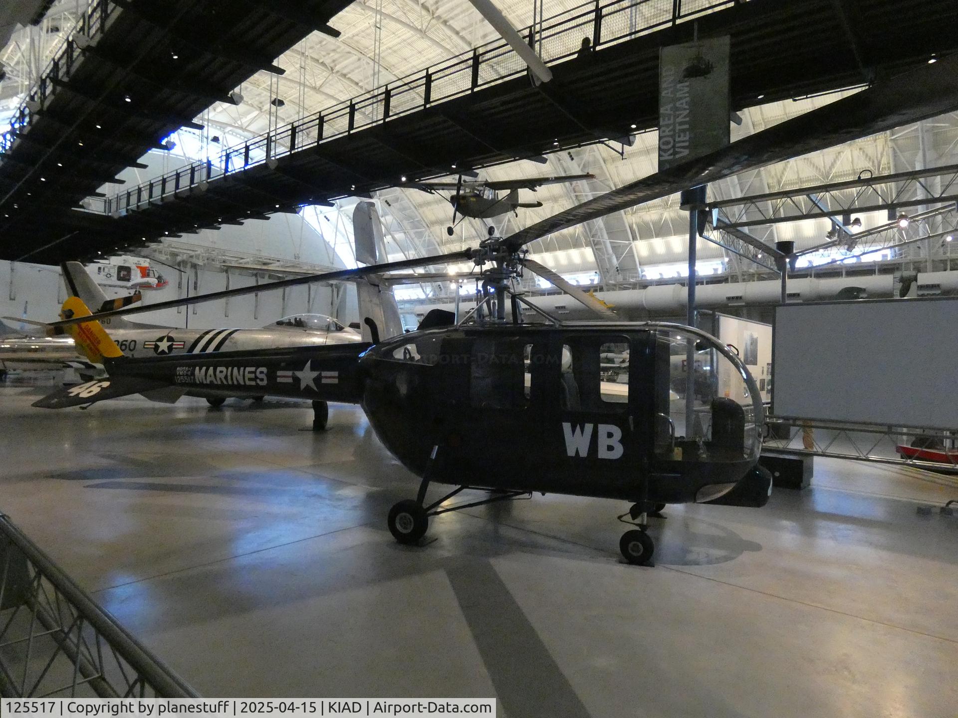 125517, Sikorsky HO5S-1, c/n 52.010, Udvar-Hazy Center