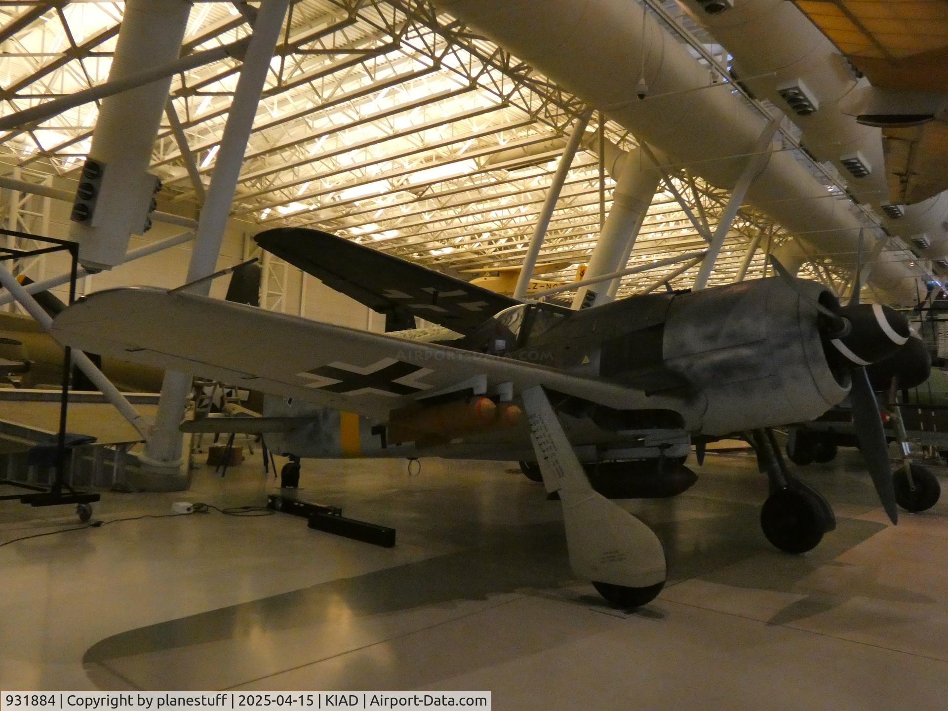 931884, 1943 Focke-Wulf Fw-190F-8 C/N 931884, Udvar-Hazy Center