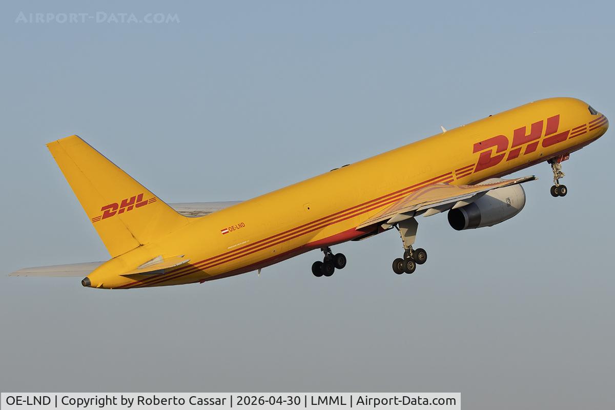 OE-LND, Boeing 757-23N(PCF) C/N 27975, Runway 13