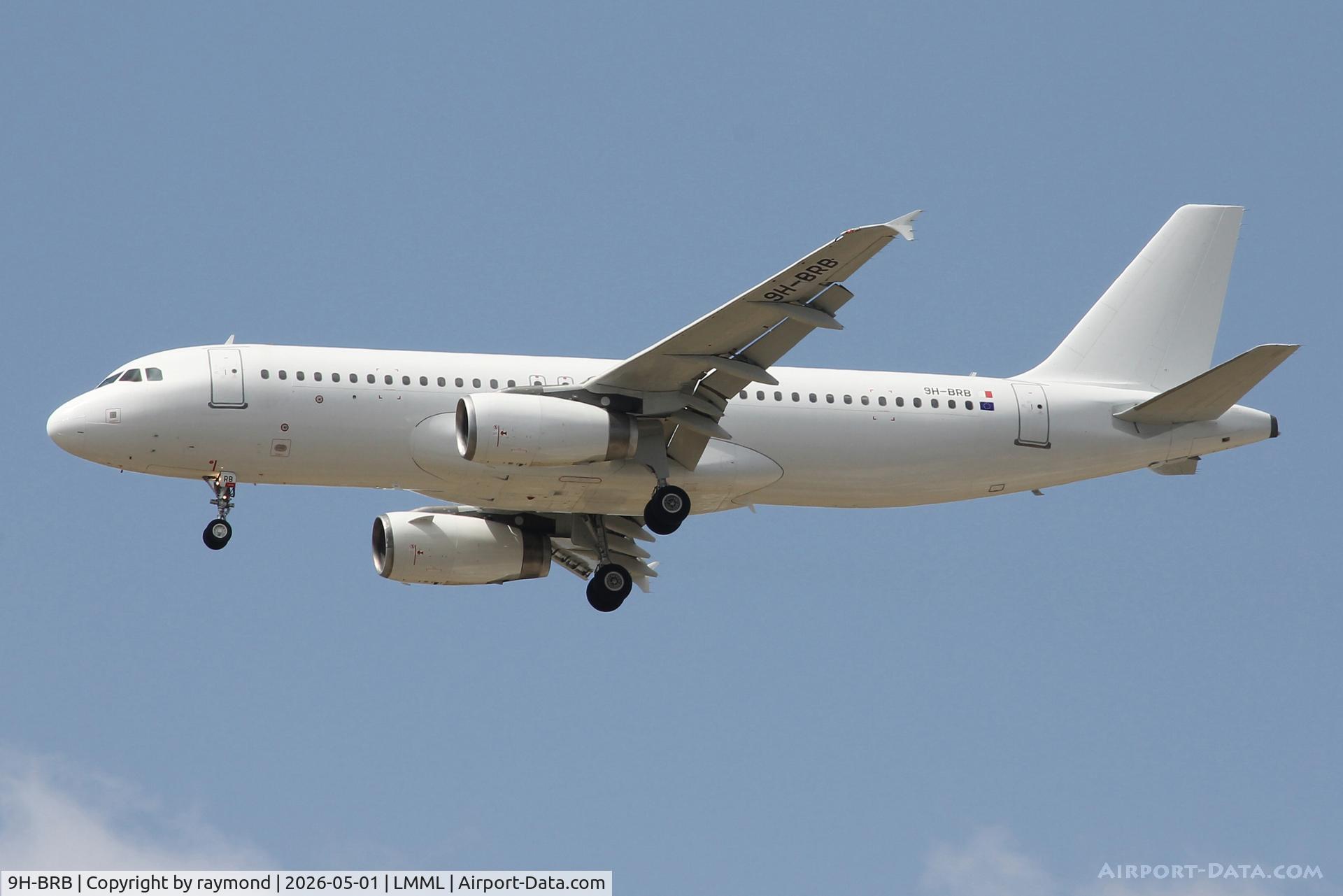 9H-BRB, Airbus 320-232 C/N 2108, Airbus A320-232 reg 9H-BRB of Heston Airlines approaching RW13 landing in Malta.