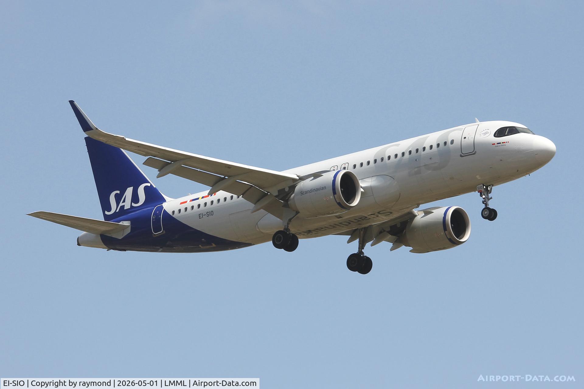 EI-SIO, 2022 Airbus A320-251N C/N 10813, Airbus A320-251N of Scandinavian Airlines reg EI-SIO landing in Malta.