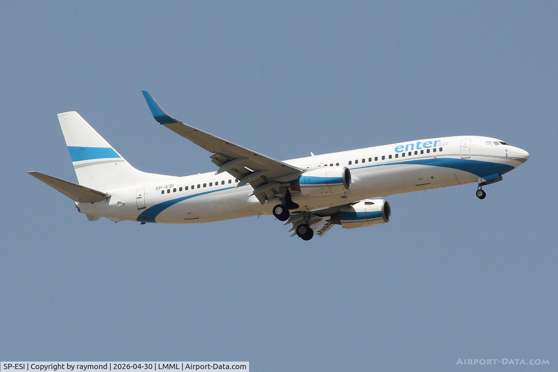 SP-ESI, 2005 Boeing 737-8Q8 C/N 30684, Boeing 737-8Q8 reg SP-ESI of Enter Air approaching RW13 Malta.