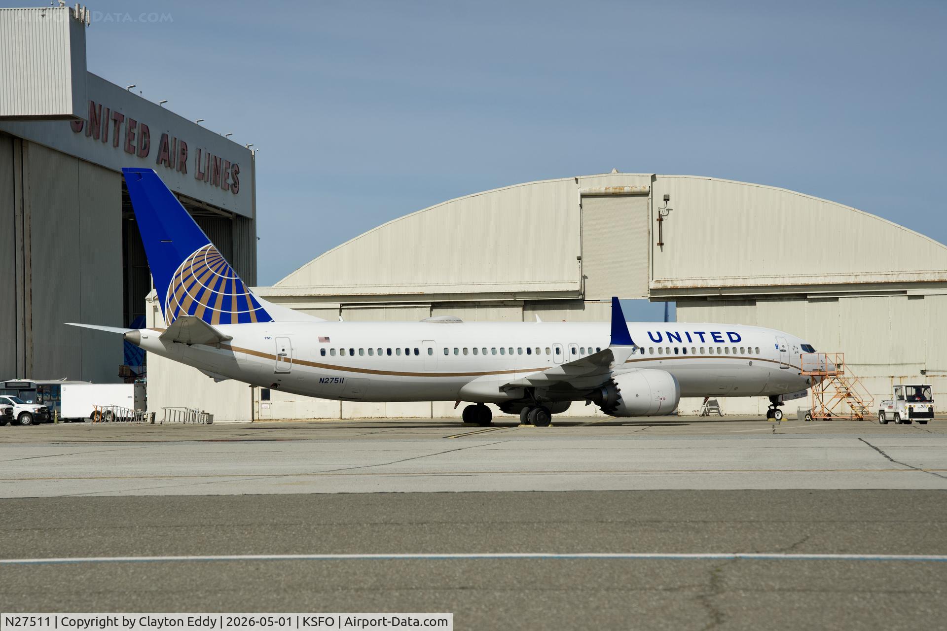 N27511, 2018 Boeing 737-9 MAX C/N 64493, SFO 2026