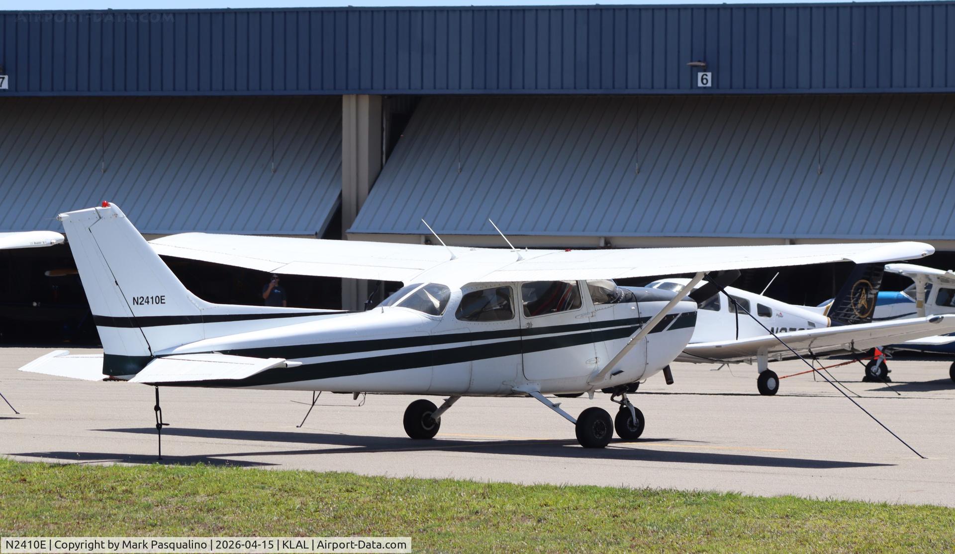 N2410E, 1978 Cessna 172N, c/n 17271272, Cessna 172N