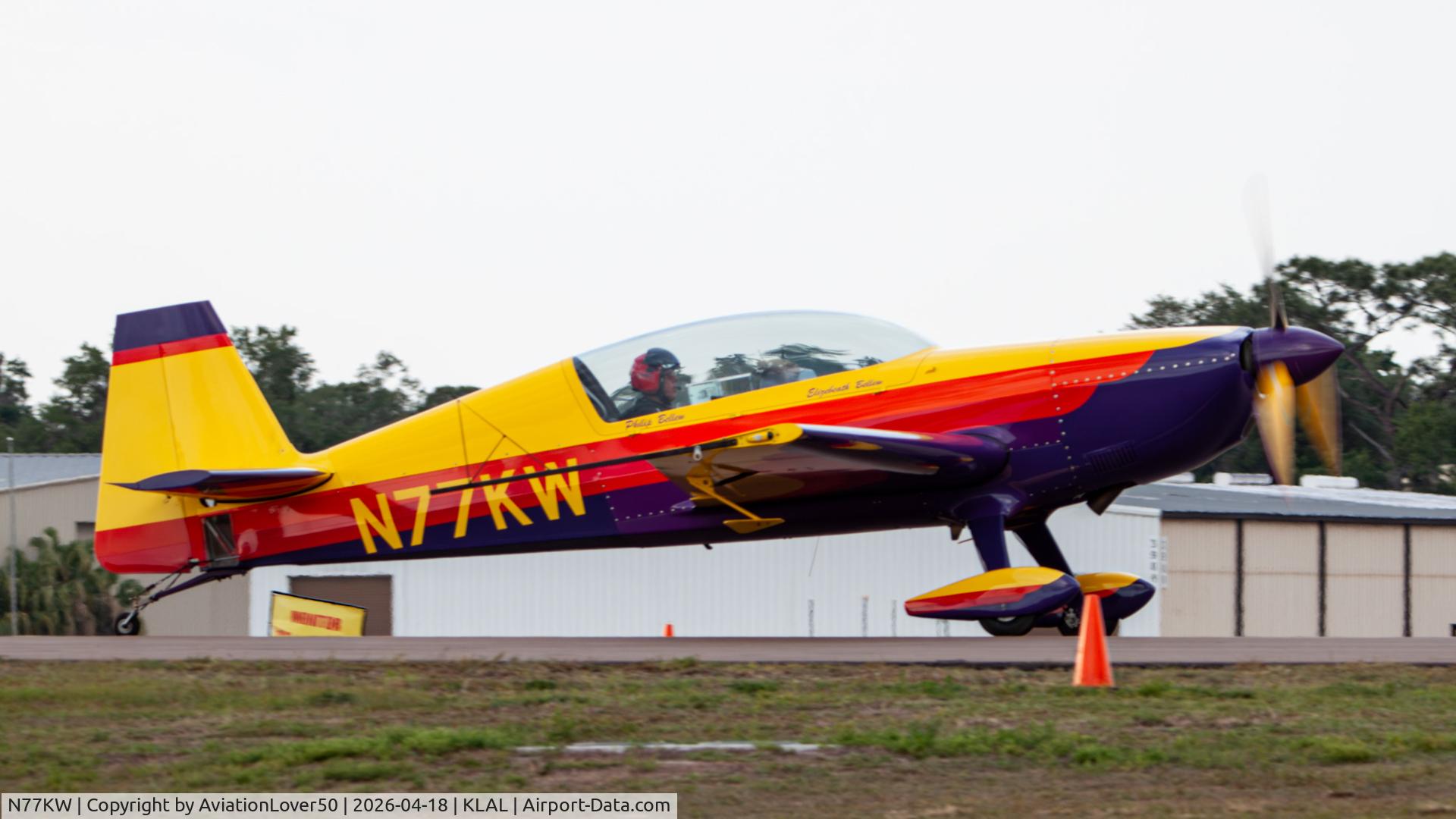 N77KW, 1997 Extra EA-300/L, c/n 053, EA-300L