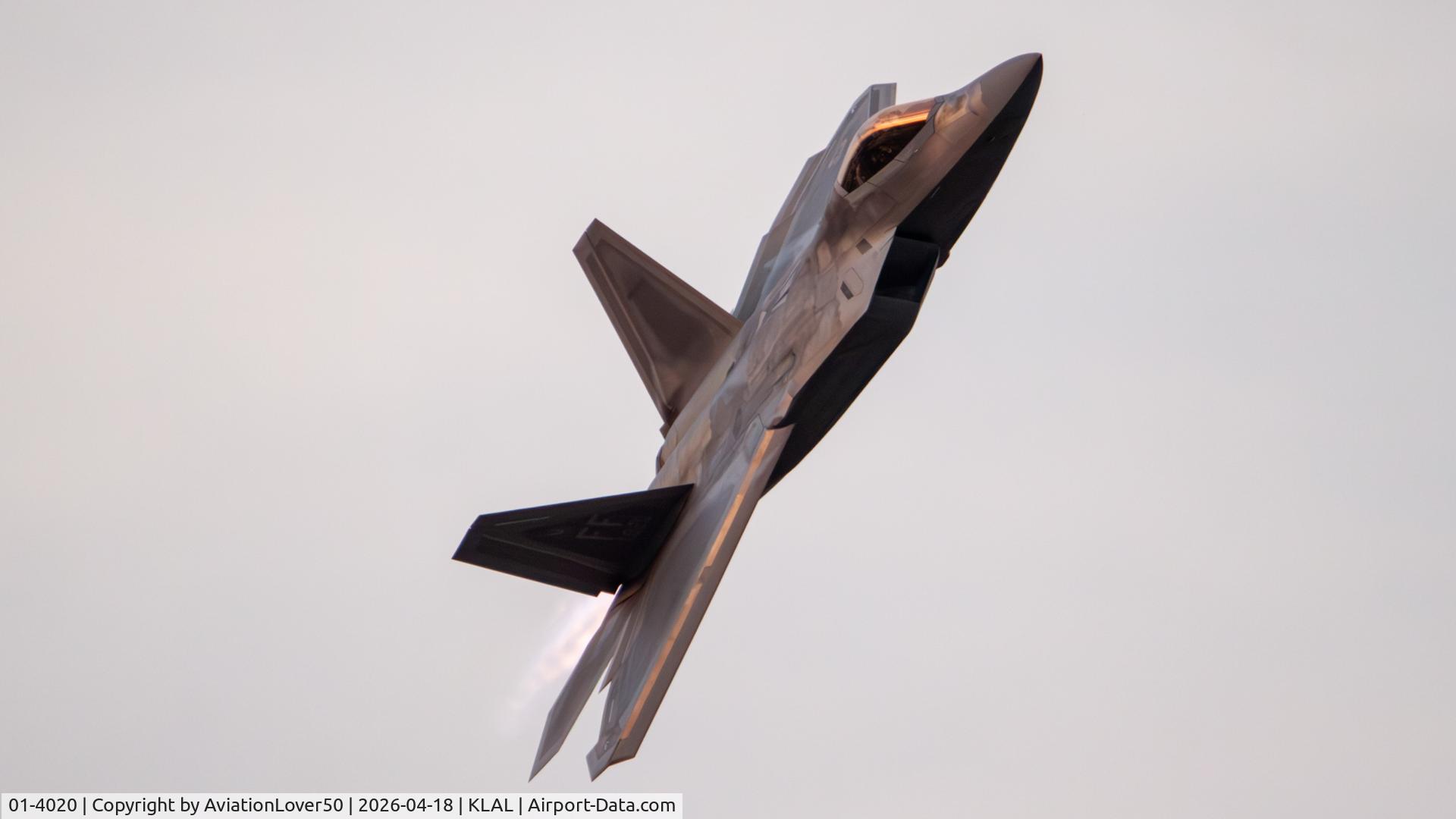 01-4020, 2001 Lockheed Martin F-22A Raptor C/N 645-4020, F-22A