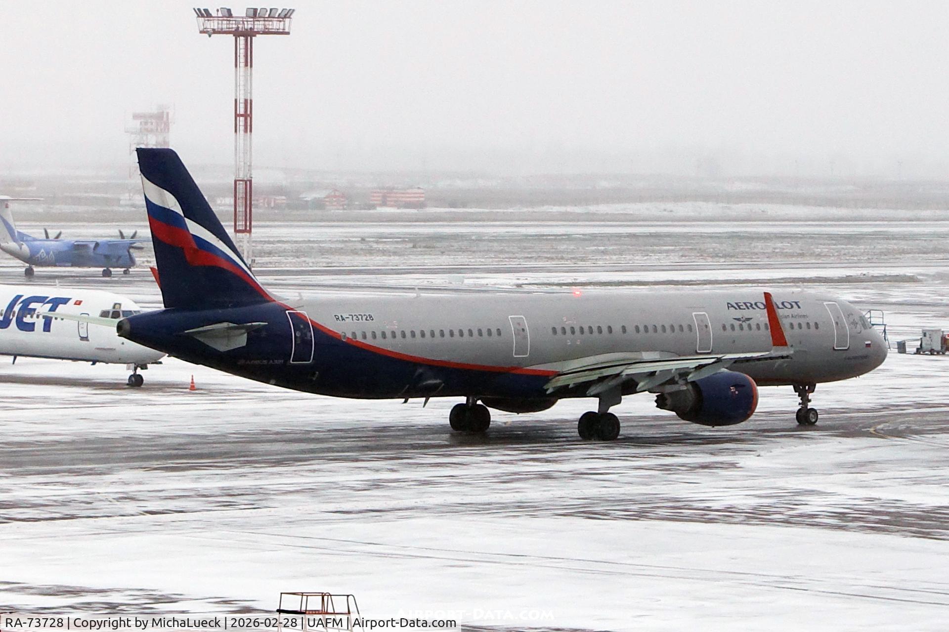 RA-73728, 2017 Airbus 321-211 C/N 7878, At Manas International (BSZ)