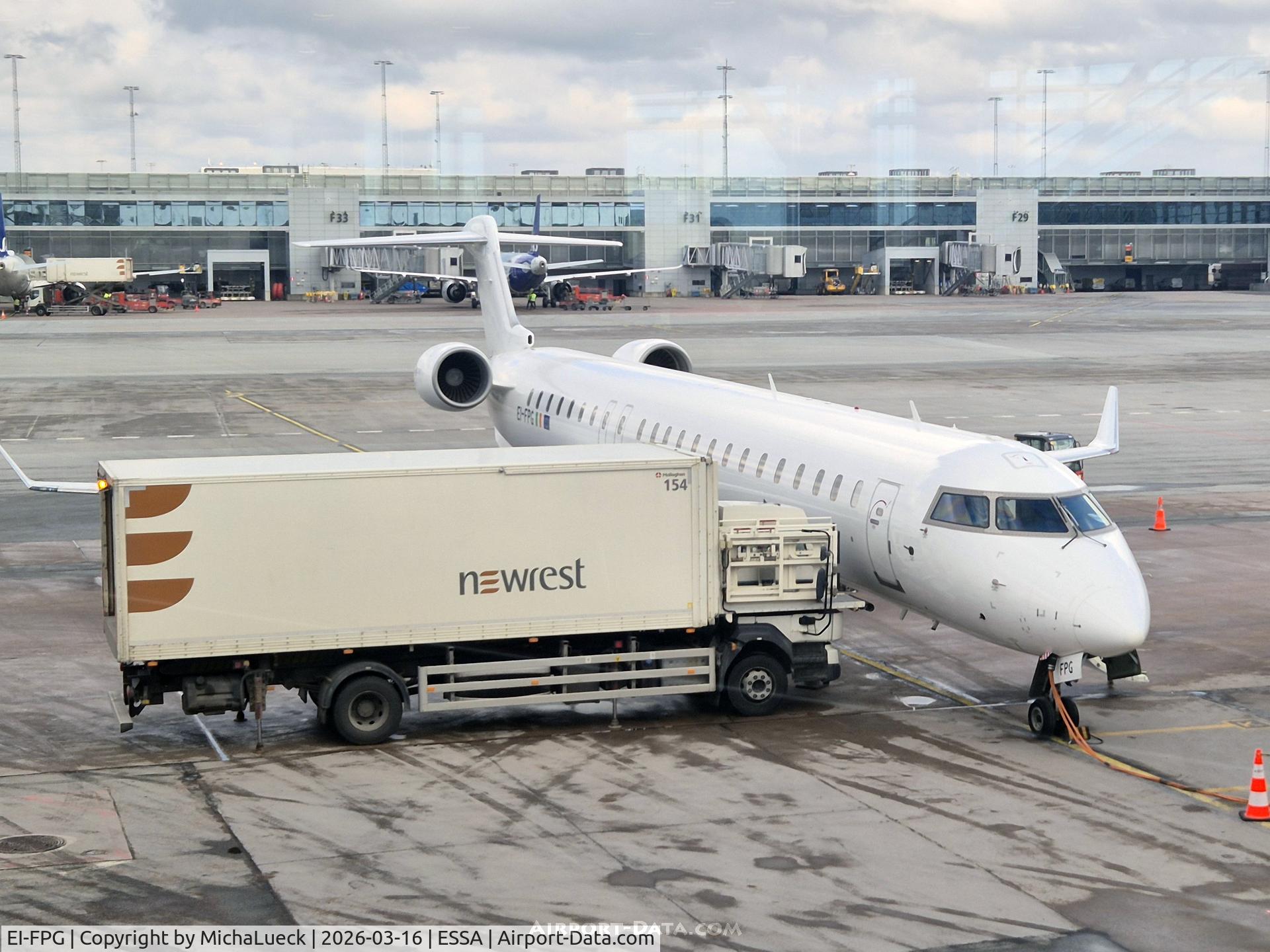 EI-FPG, 2016 Bombardier CRJ-900LR (CL-600-2D24) C/N 15406, CityJet, flying for SAS