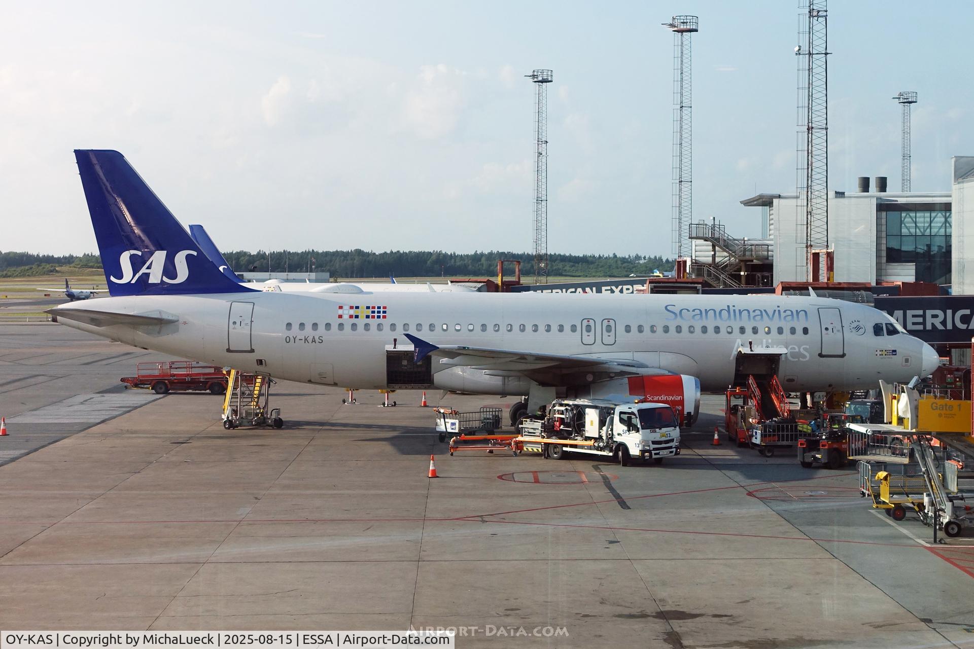 OY-KAS, 2007 Airbus A320-232 C/N 3335, At Arlanda