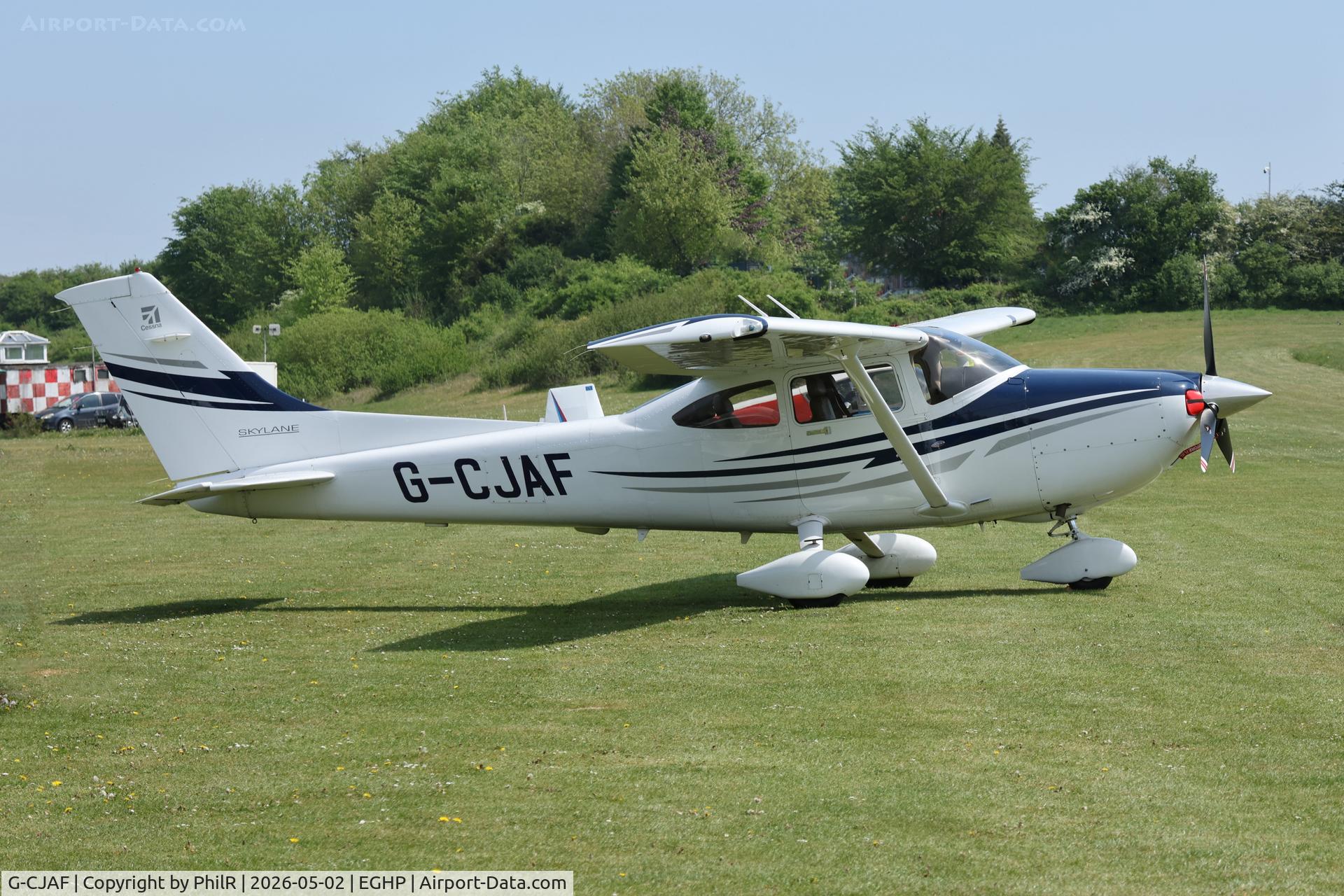 G-CJAF, 2005 Cessna 182T Skylane C/N 18281659, G-CJAF 2006 Cessna 182T Skylane Microlight Show Popham 02.05.26.jpg
