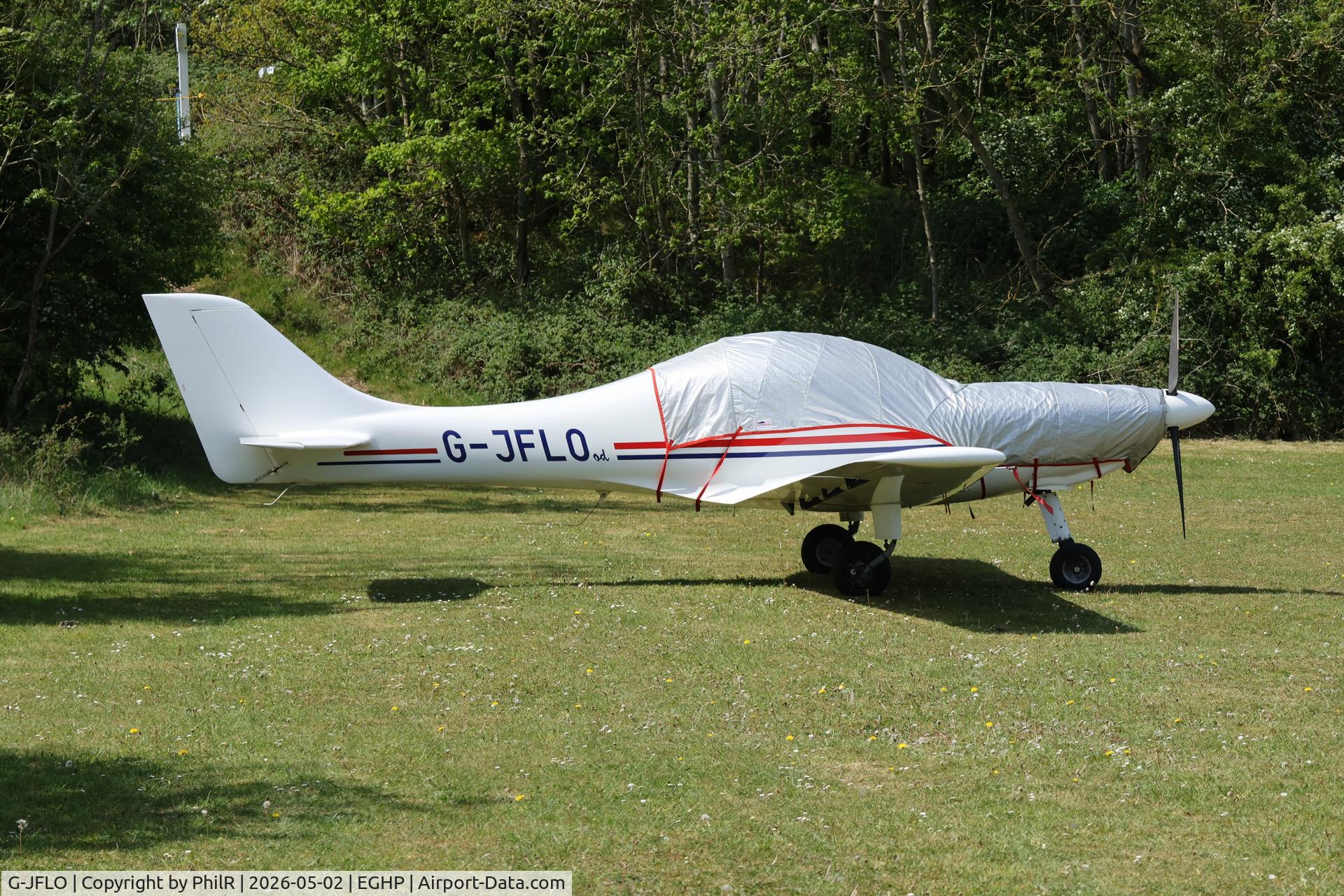G-JFLO, 2008 Aerospool WT-9 Dynamic C/N DY197, G-JFLO 2007 Yeoman Light Aircraft Co Ltd Dynamic WT9 UK Microlight Show Popham 