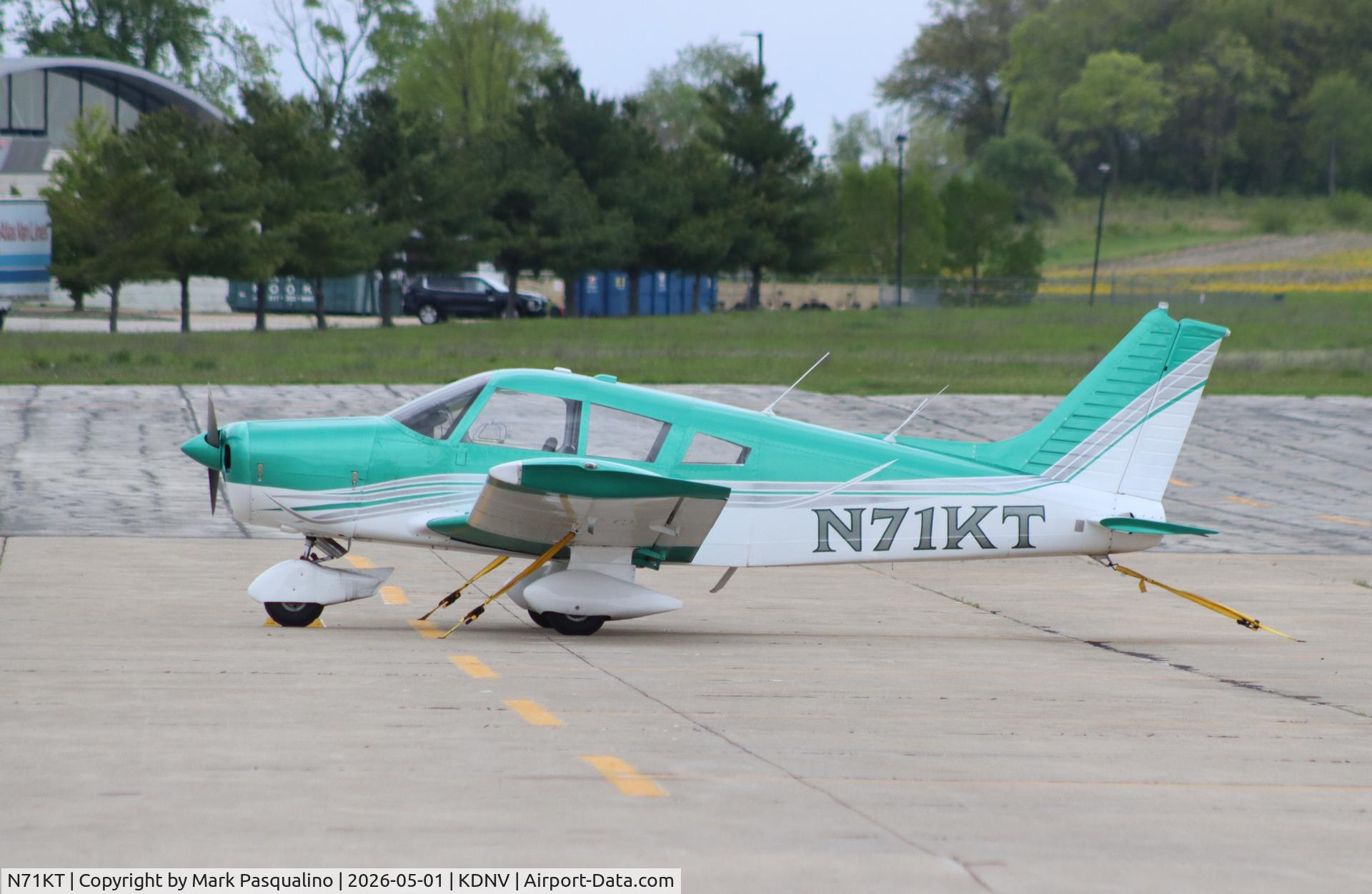 N71KT, 1965 Piper PA-28-140, c/n 28-21258, Piper PA-28-140