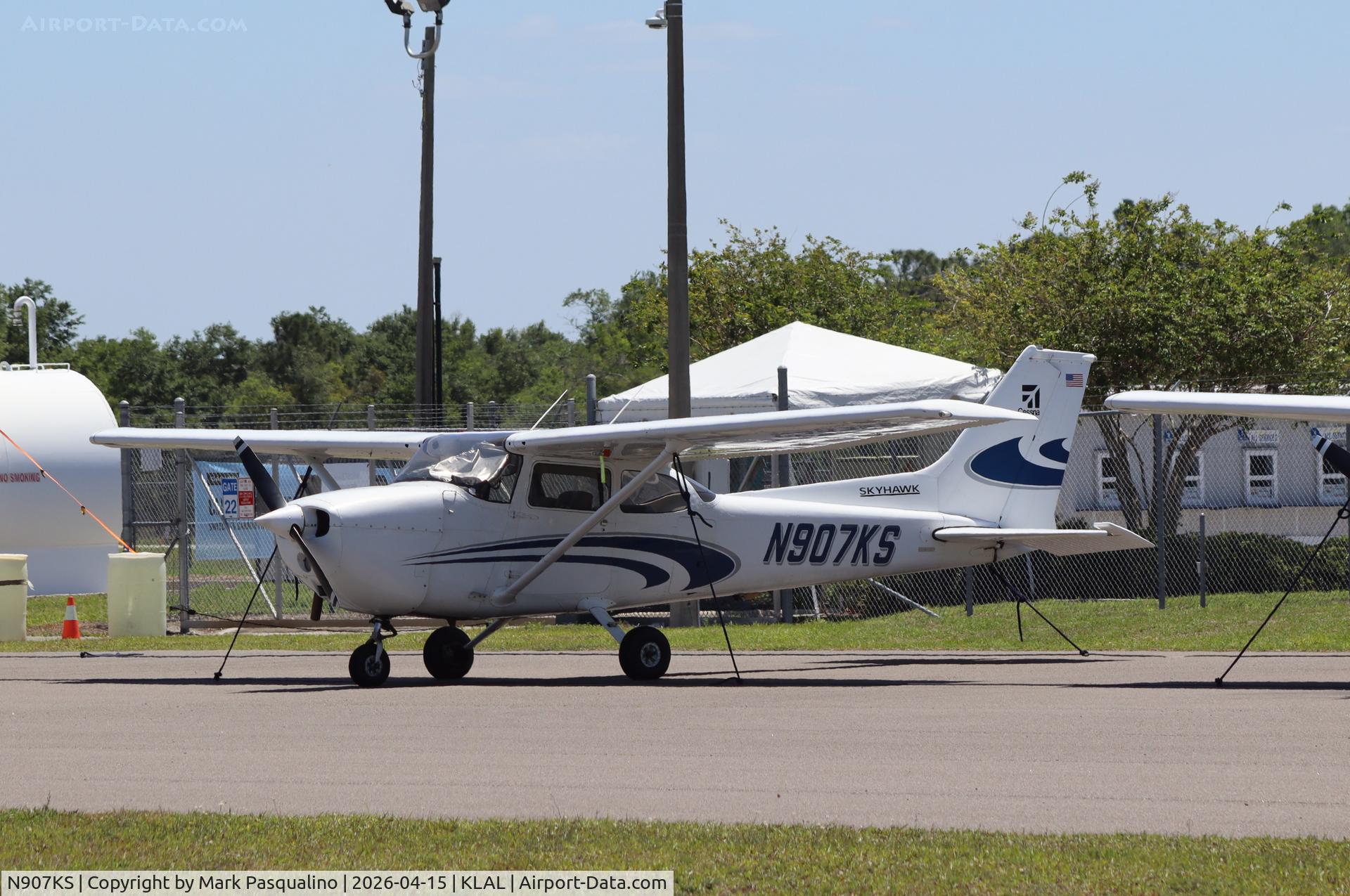 N907KS, 1977 Cessna 172N, c/n 17268575, Cessna 172N