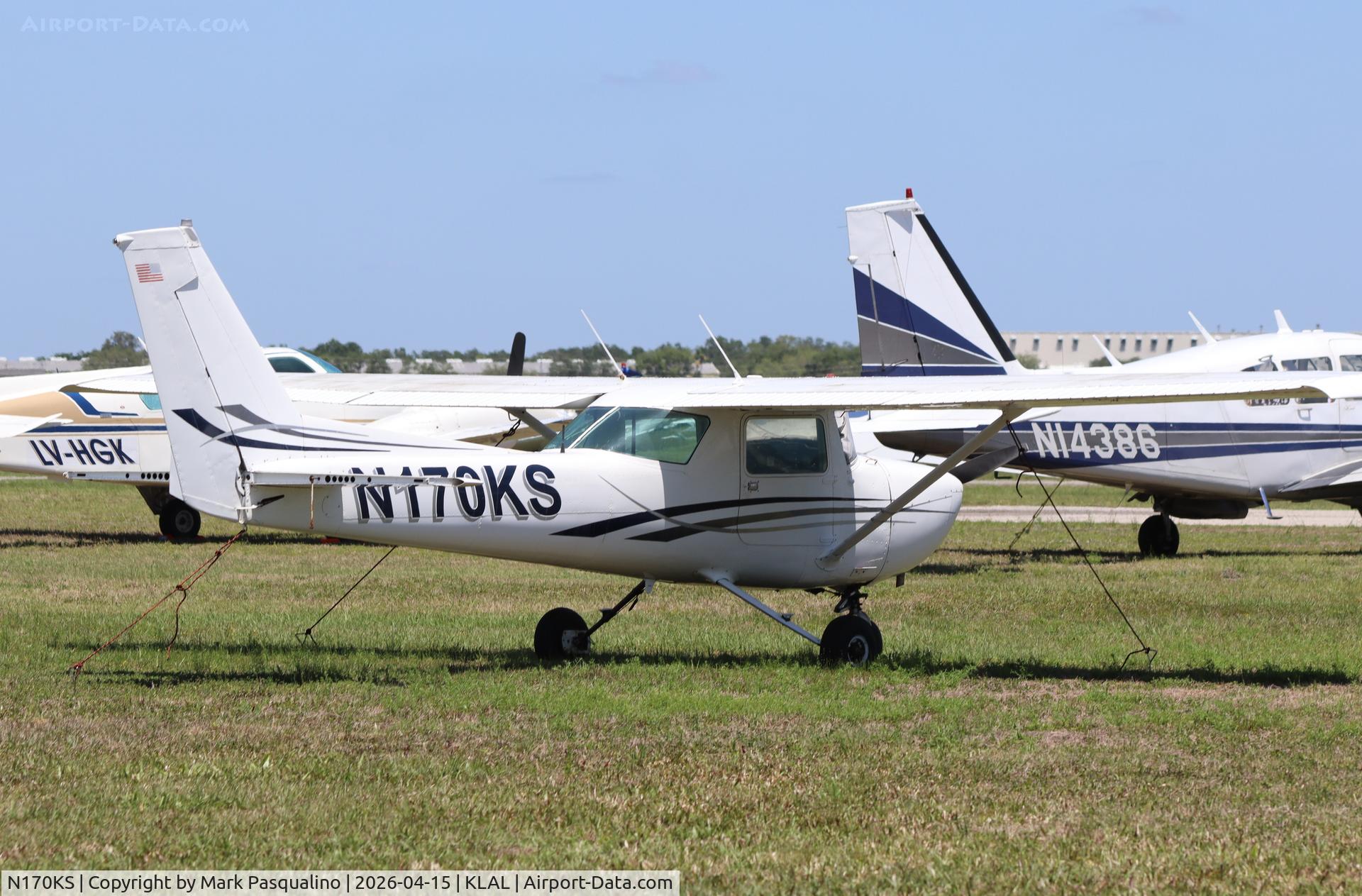 N170KS, 1976 Cessna 150M C/N 15079154, Cessna 150M