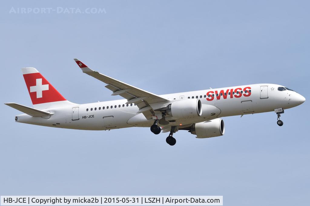 HB-JCE, 2017 Bombardier CSeries CS300 (BD-500-1A11) C/N 55014, Landing
