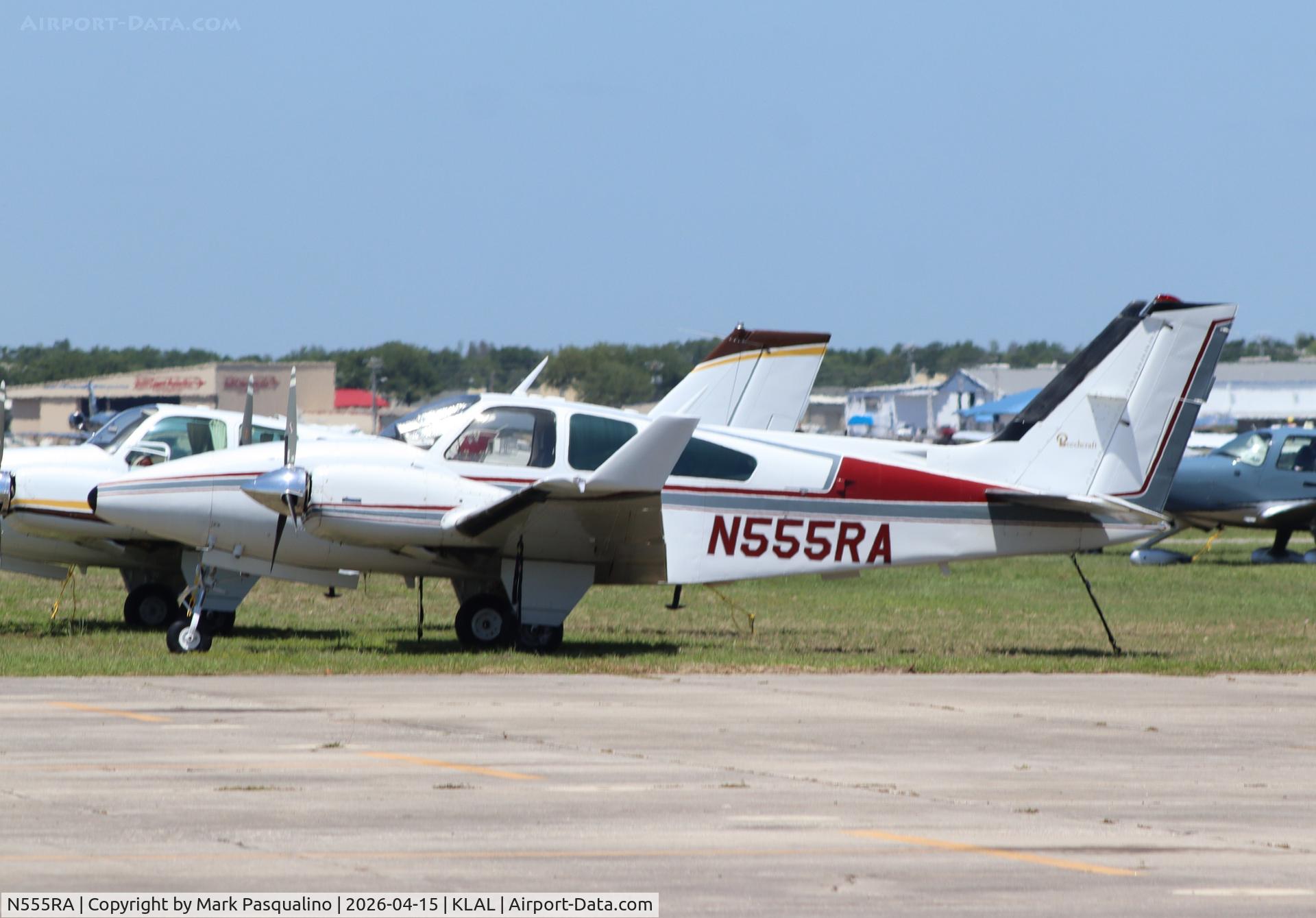 N555RA, 1975 Beech E-55 Baron C/N TE-1066, Beech E55
