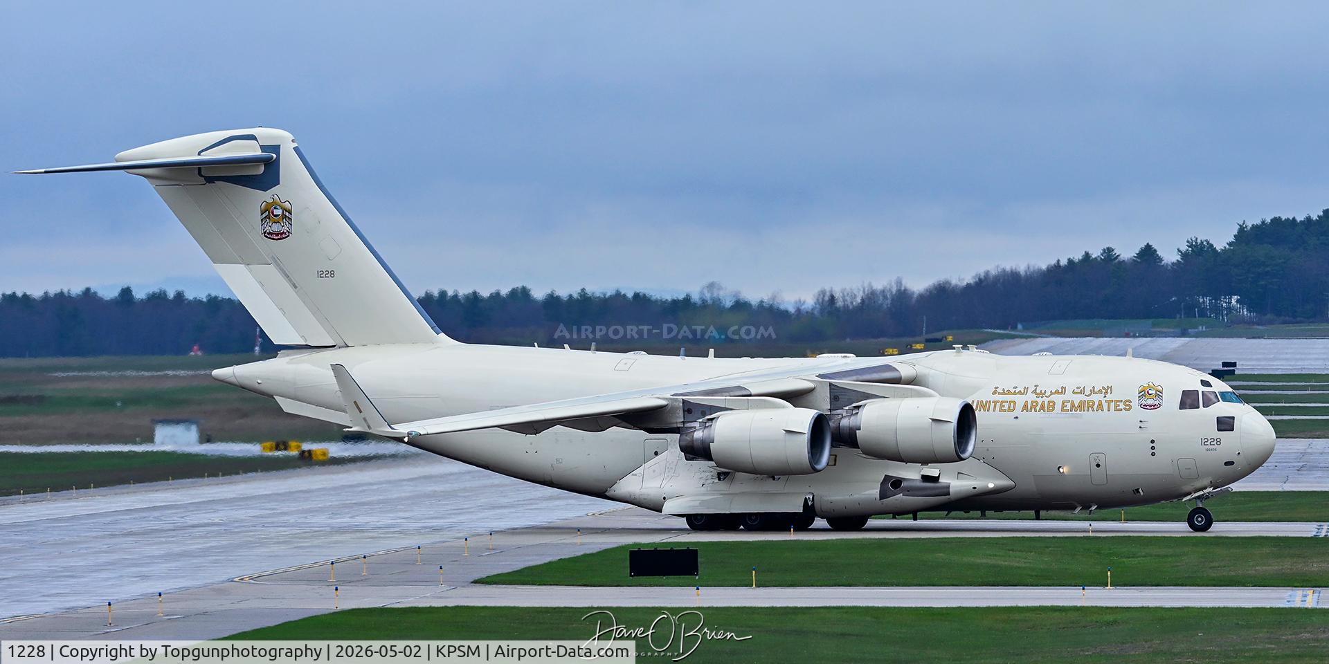 1228, 2012 Boeing C-17A Globemaster III C/N F-247, UAF1235 taxiing to the cargo ramp